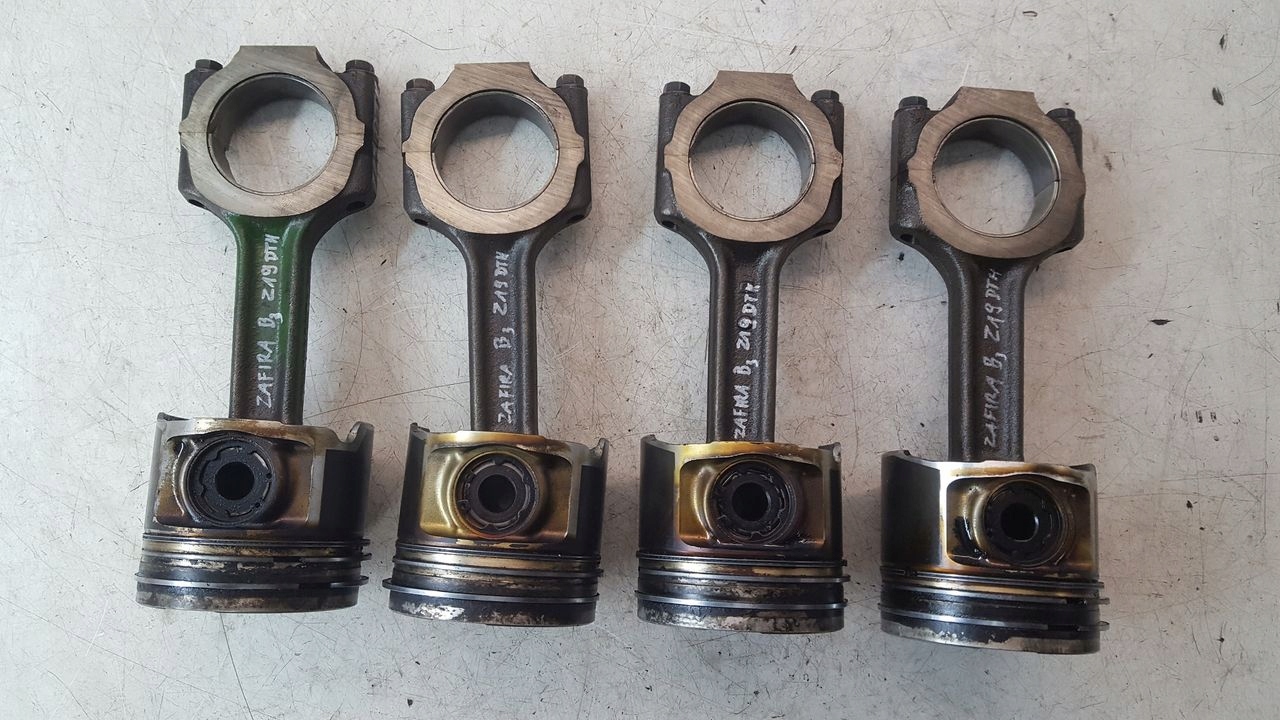 Piston Bielle Opel Zafira B 1,9 CDTI