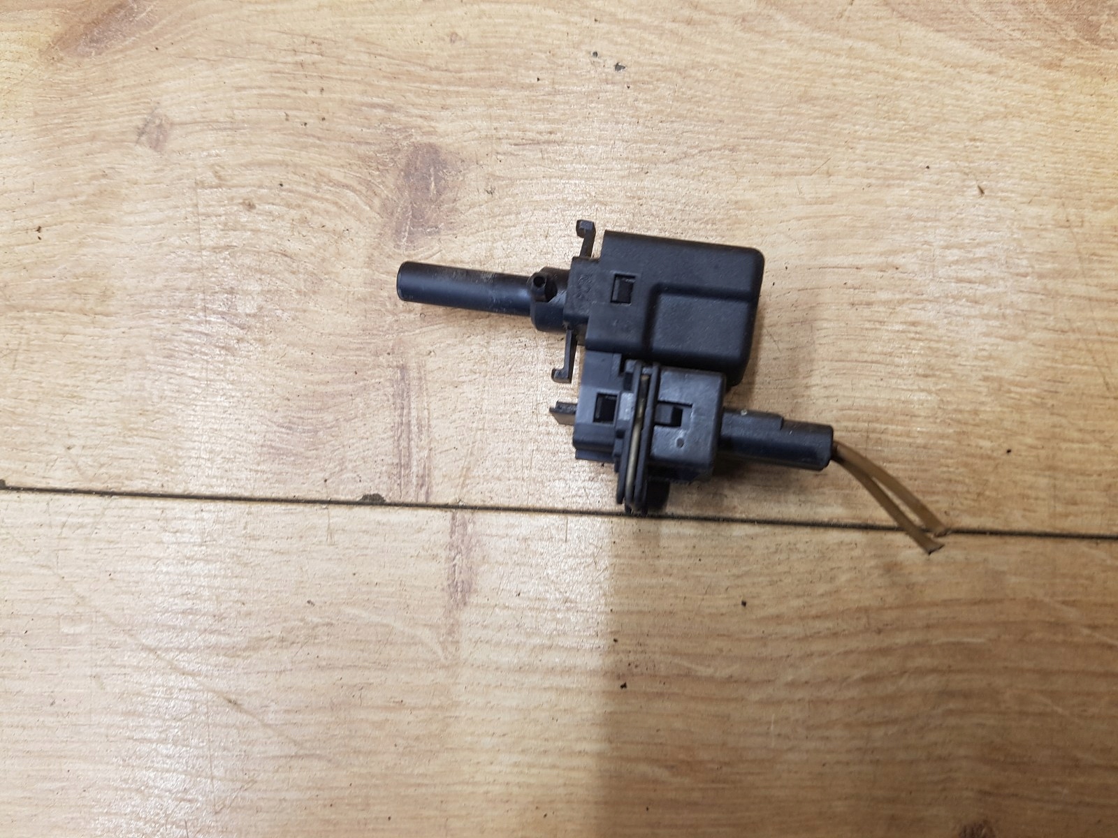 Schalter Leuchten STOP FORD KA 95FB-7C534-AA