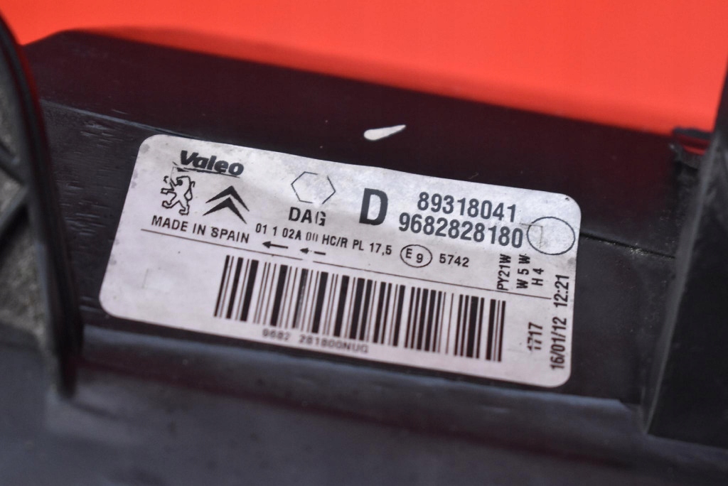 REFLEKTOR right light front EU 9682828180 CITROEN BERLINGO 2 II LIFT 12-15