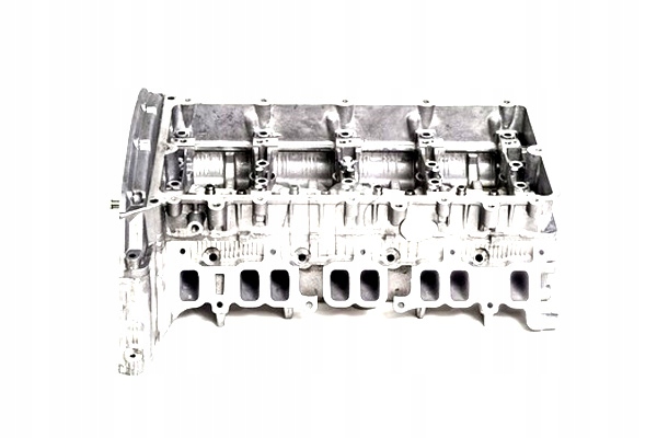 GŁOWICA CYLINDRÓW FORD TRANSIT 2.4D 01.00-05.06 AMC Numer katalogowy oryginału AMC 908266 FORD 1099947 FORD 1333272