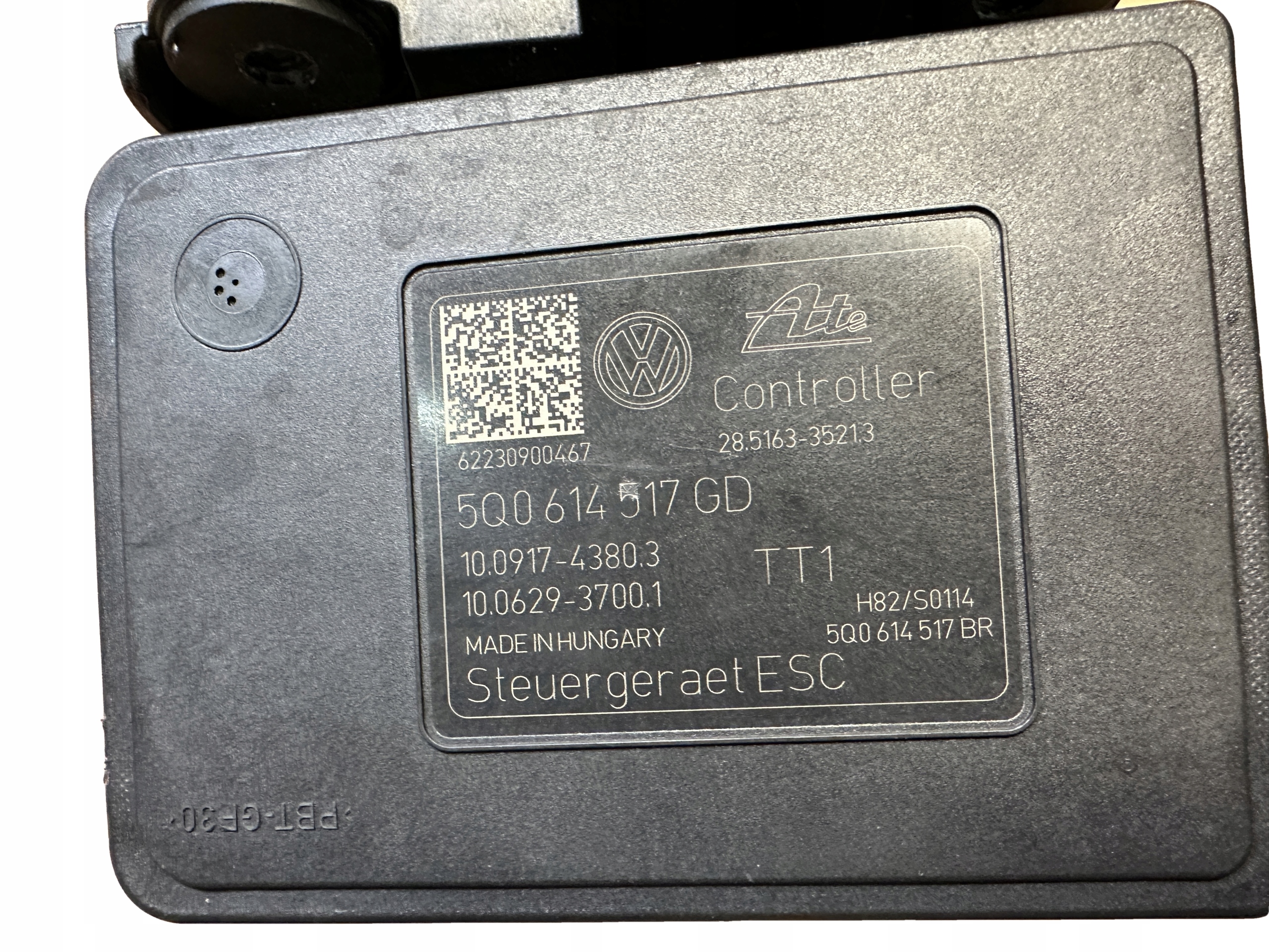 AUD Q3 83A pump control unit ABS 5Q0614517GD