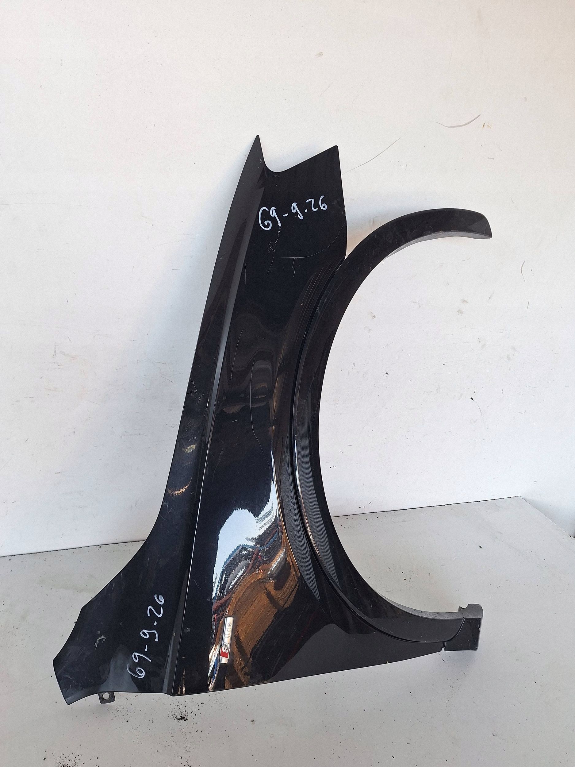AUDI Q3 8U 11-16 parafango Destra