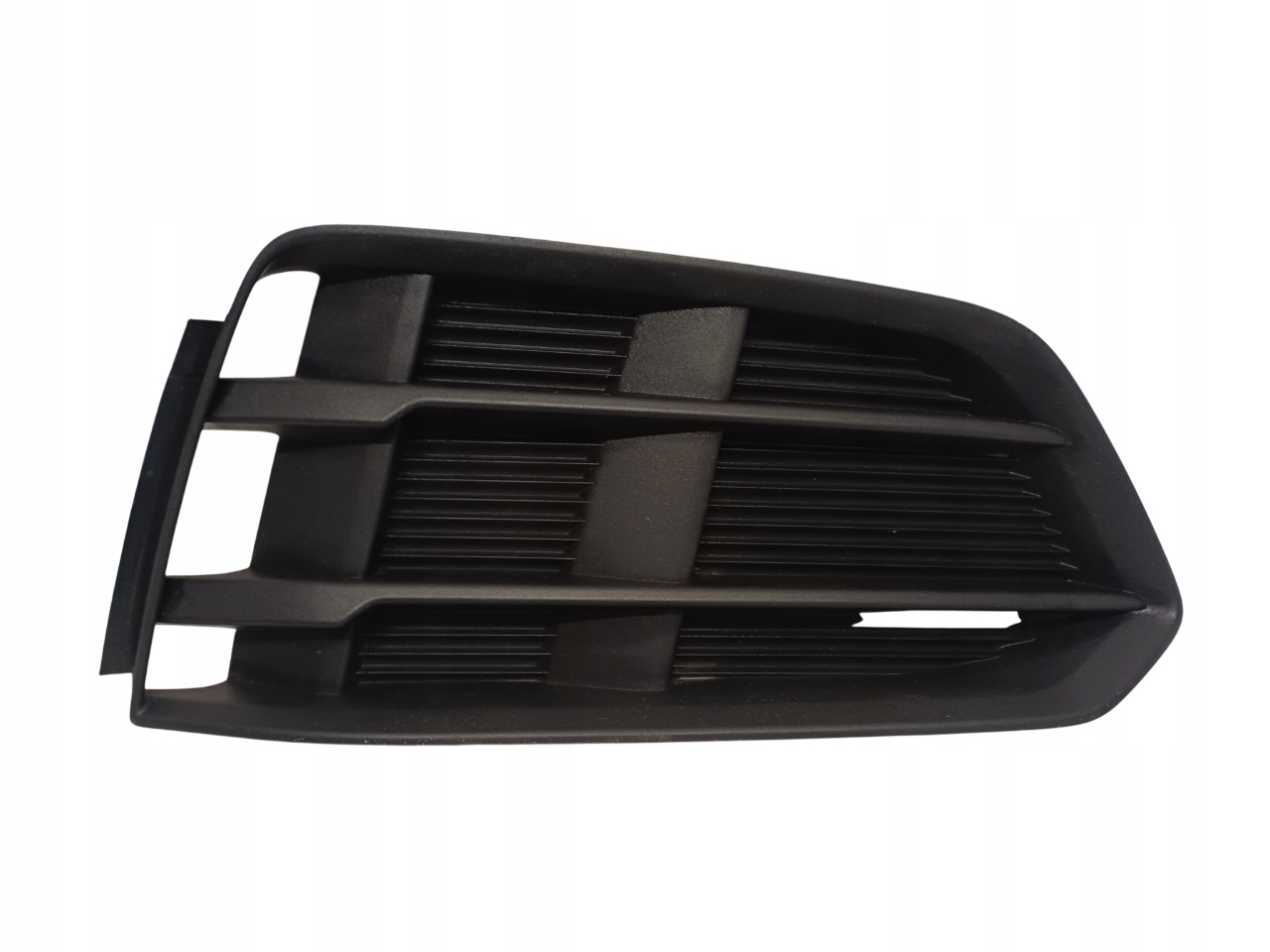 AUDI A5 F5 16- KRATKA ZDERZAKA PRAWY PRZÓD 8W6807682B