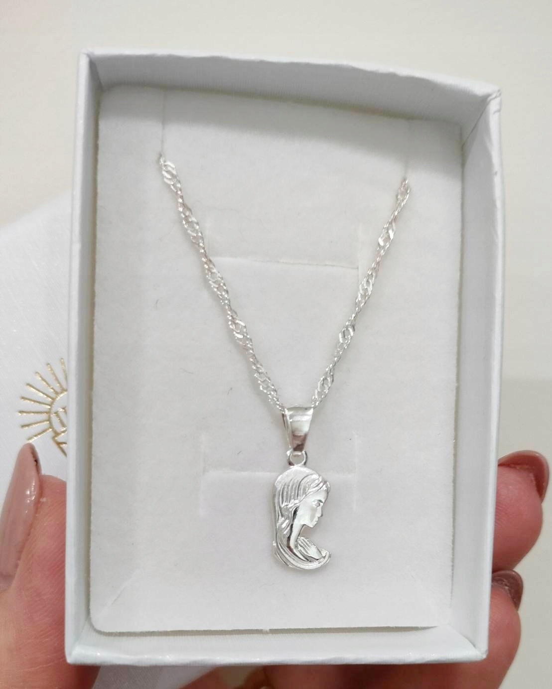 SREBRNY NASZYJNIK Z MEDALIKIEM I KOMUNIA ŚW GRAWER Marka EArkadia