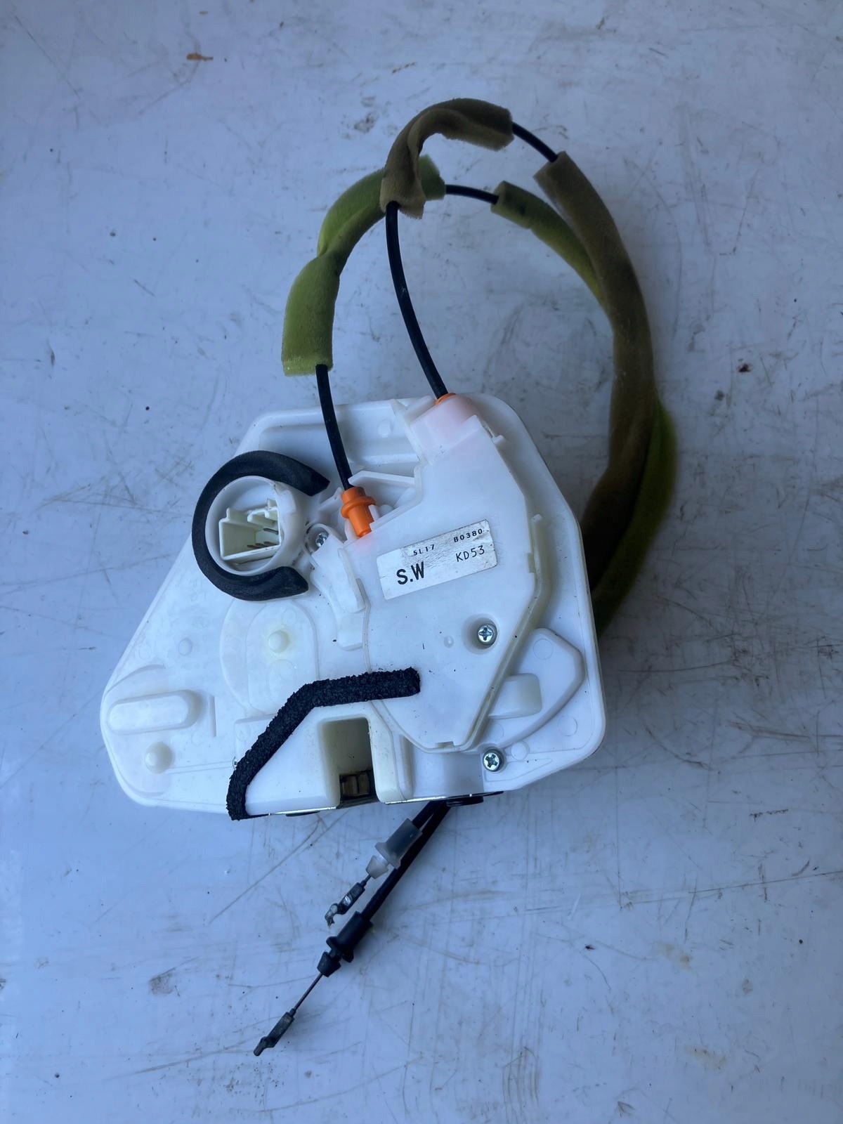 lock door left front MAZDA CX5 7 PIN