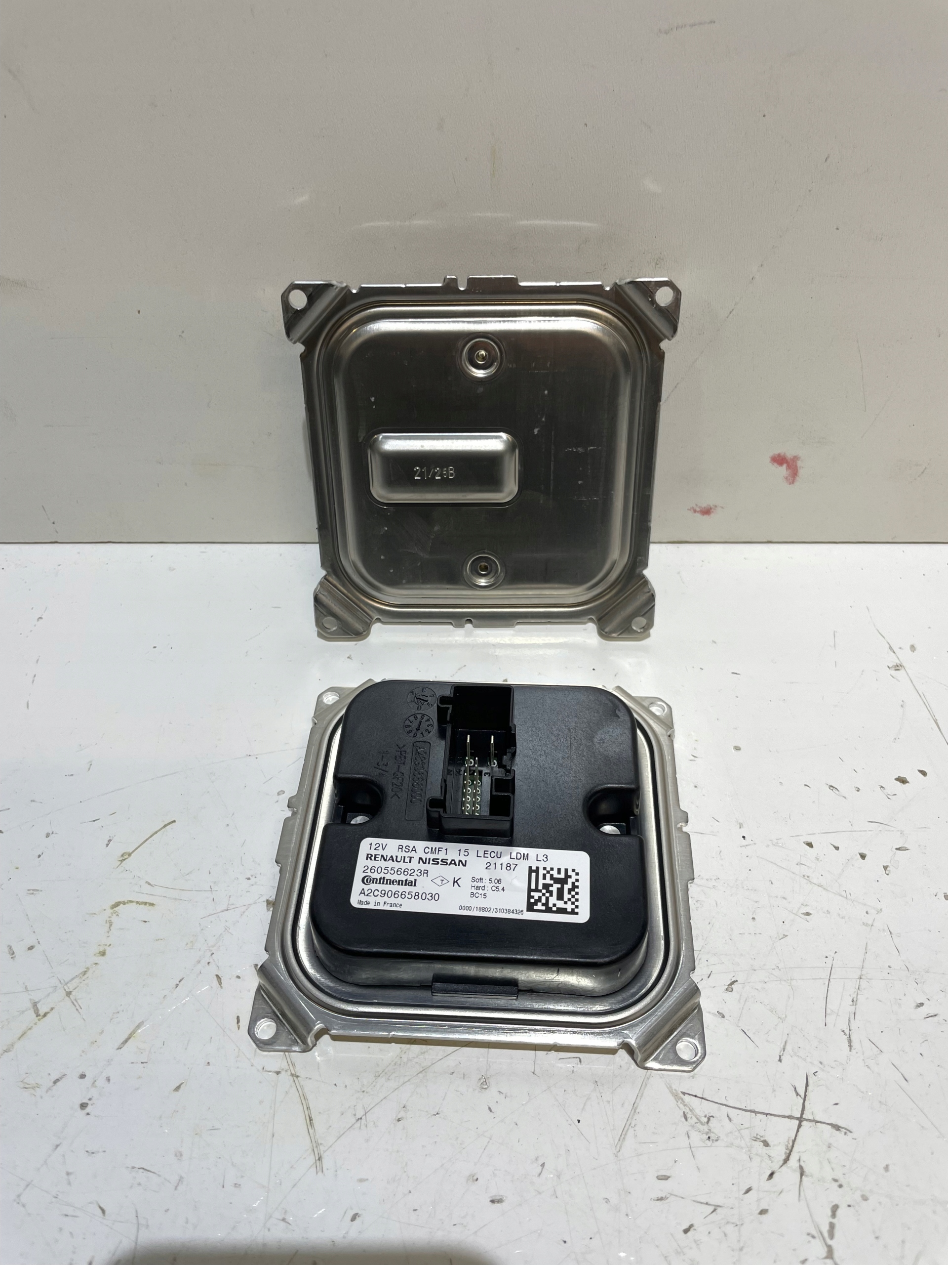 RENAULT ARKANA CONTROL UNIT LIGHT LED 260556623R