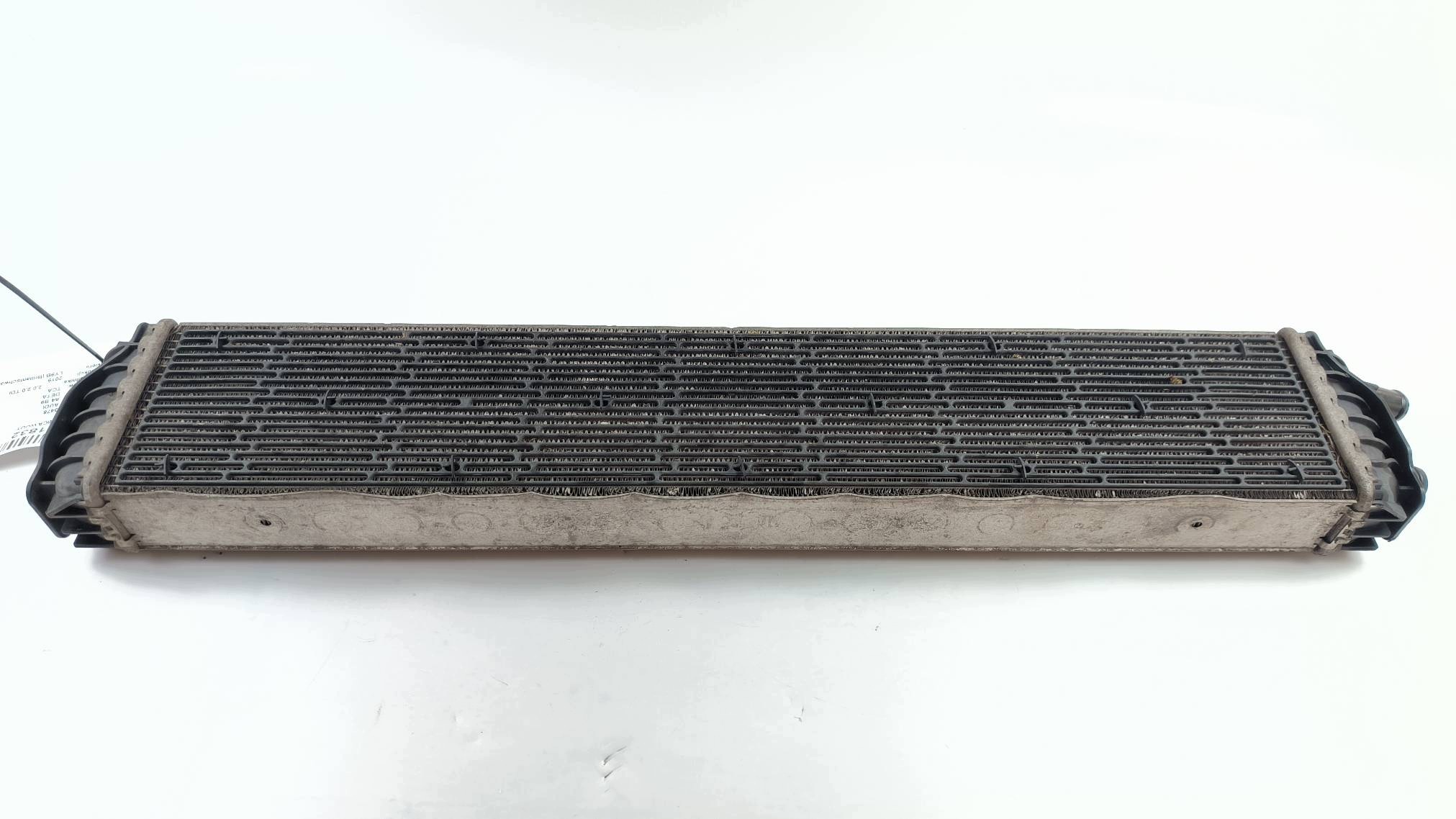 chladič vody 8W0145804A intercoolera AUDI A4 B9