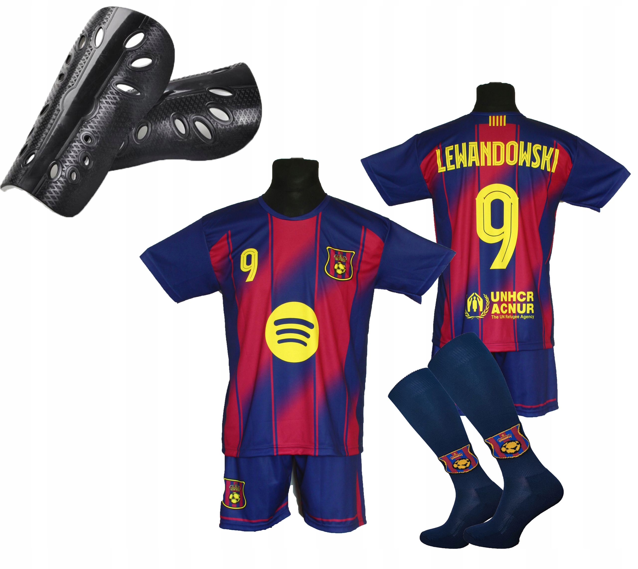 Dětské fotbalové oblečení Lewandowski štulpny chrániče velikost 158