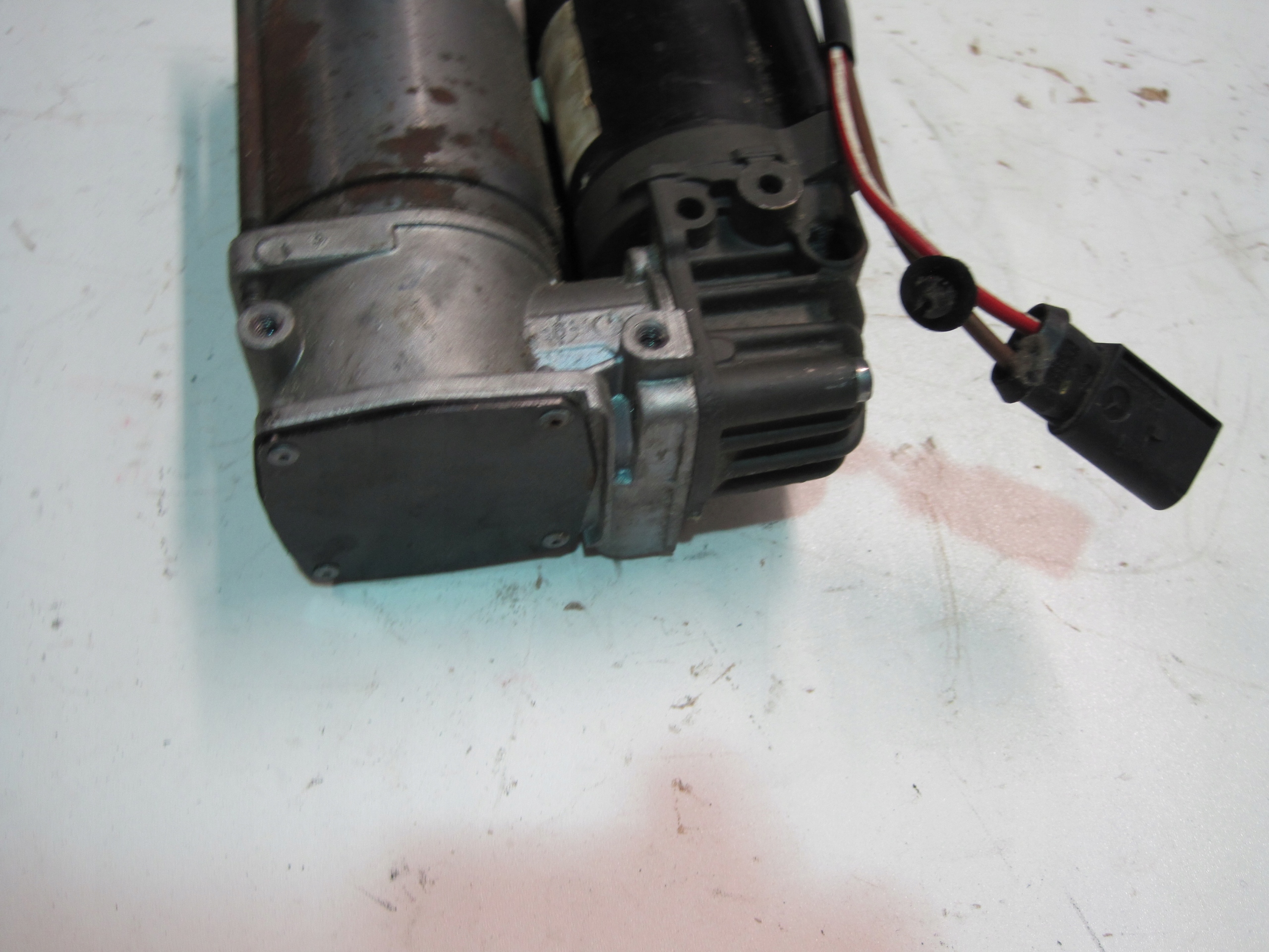 pump springing MERCEDES A2123200404