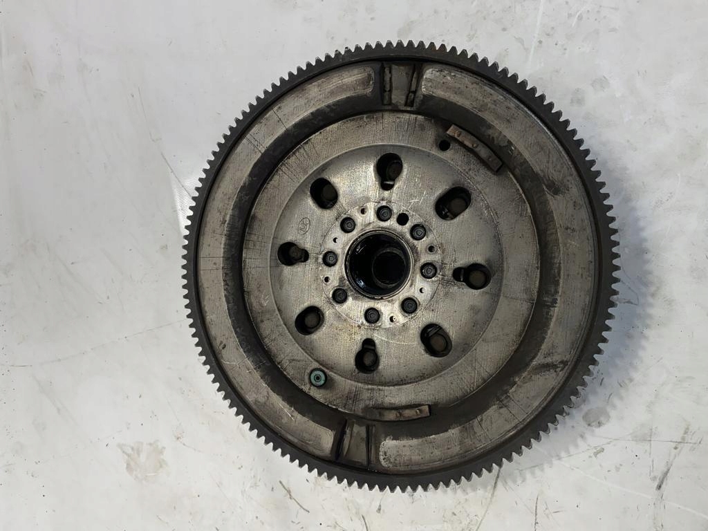 clutch complete dual mass flywheel 2.0 DCI RENAULT SCENIC II 8200715613