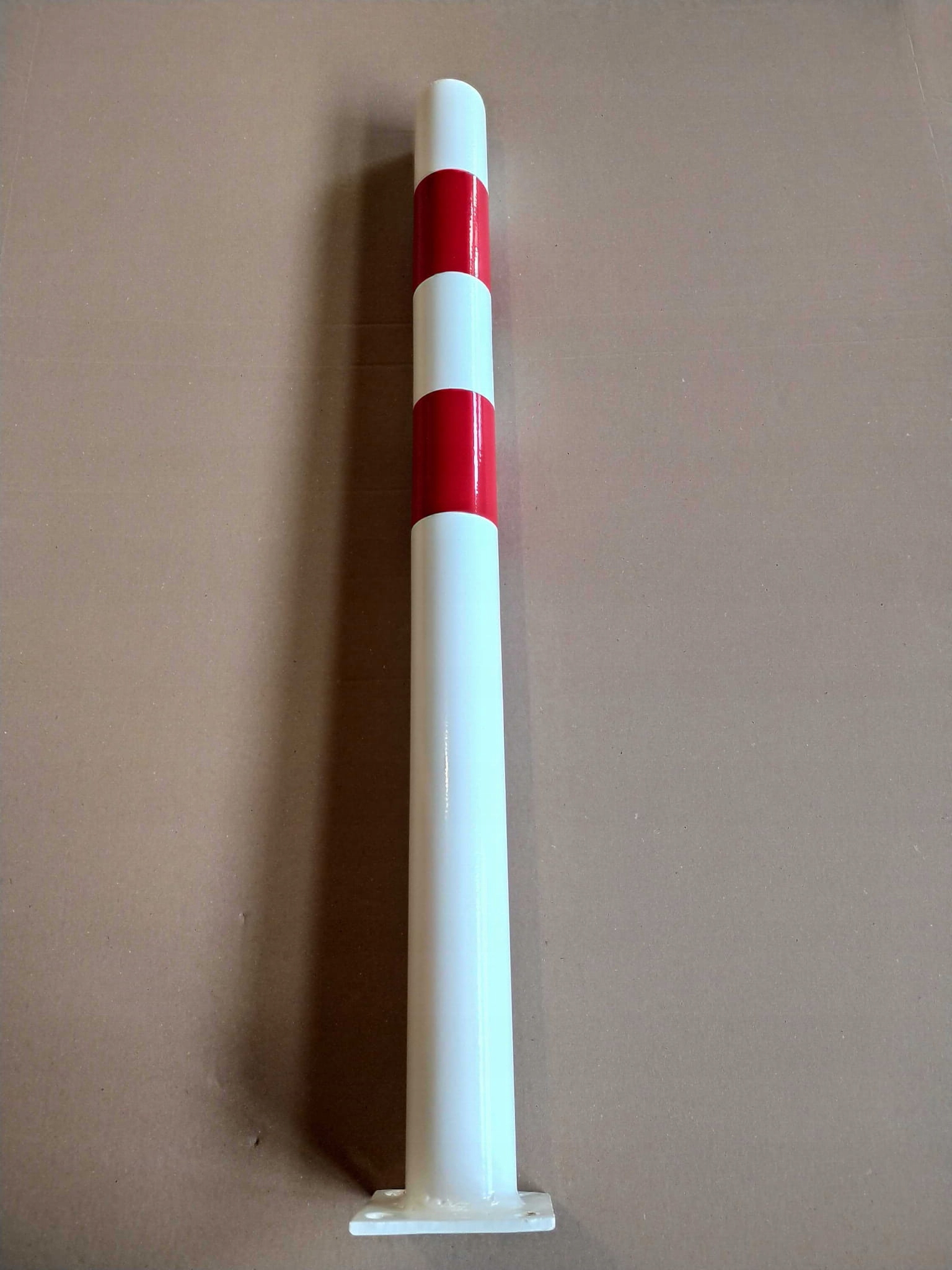 Słupki metalowe drogowe parkingowe blokujące 80cm EAN (GTIN) 5905155700568