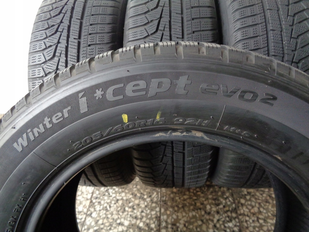 4x Zimowe HANKOOK EVO 2 W320 205/60R16 92H 6,9mm Kod EPREL 499722