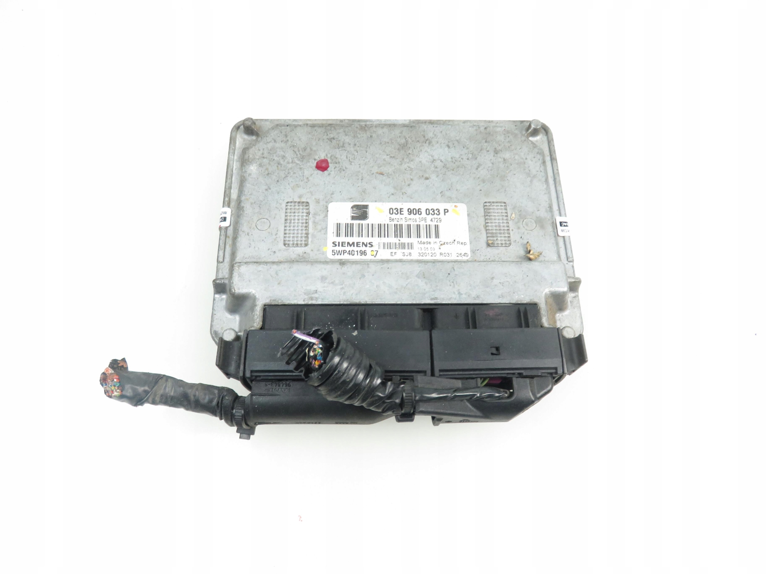 control unit of the engine SEAT IBIZA 1.2 03E906033P