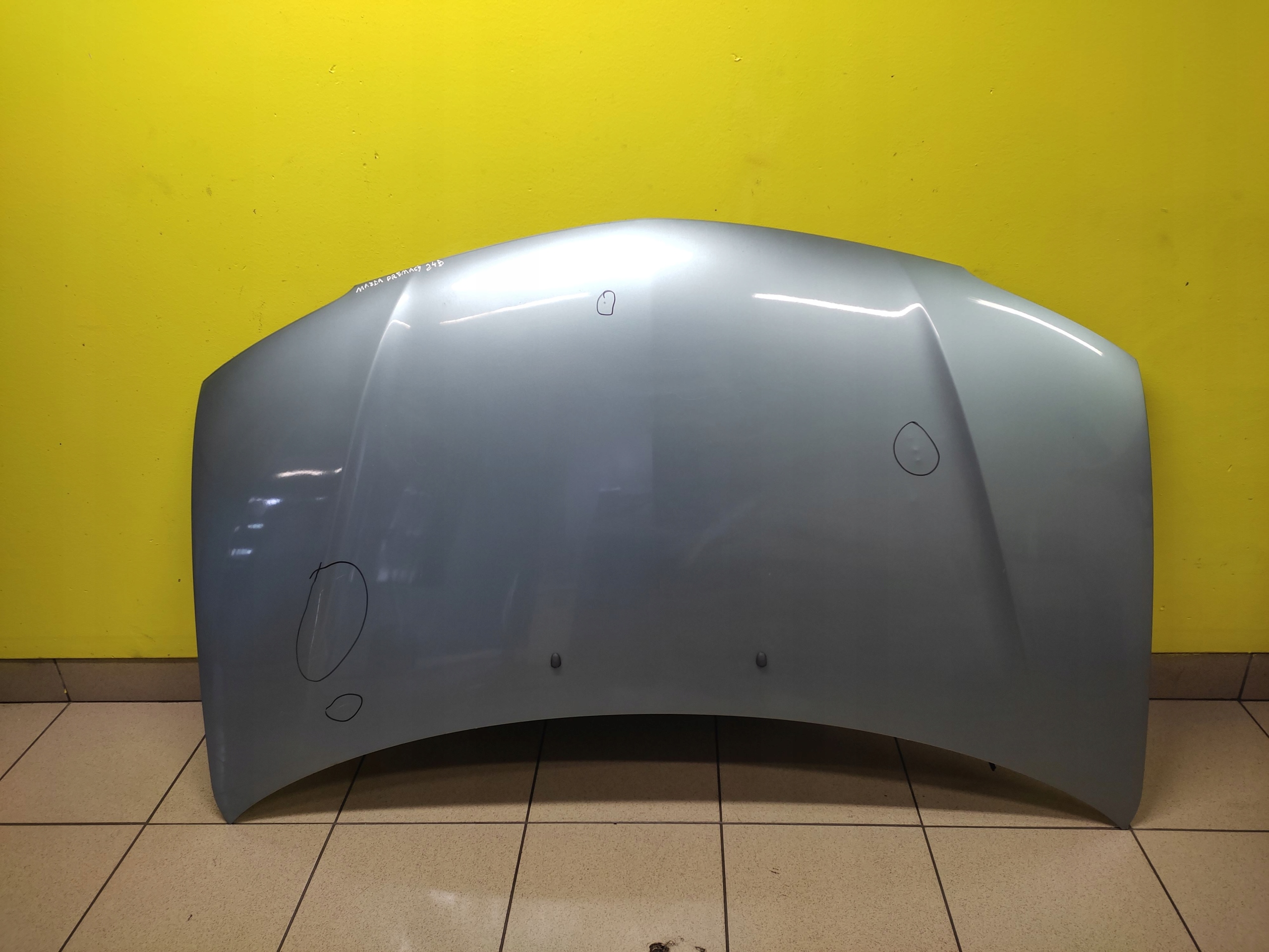 MAZDA PREMACY bonnet LAKIER 24B