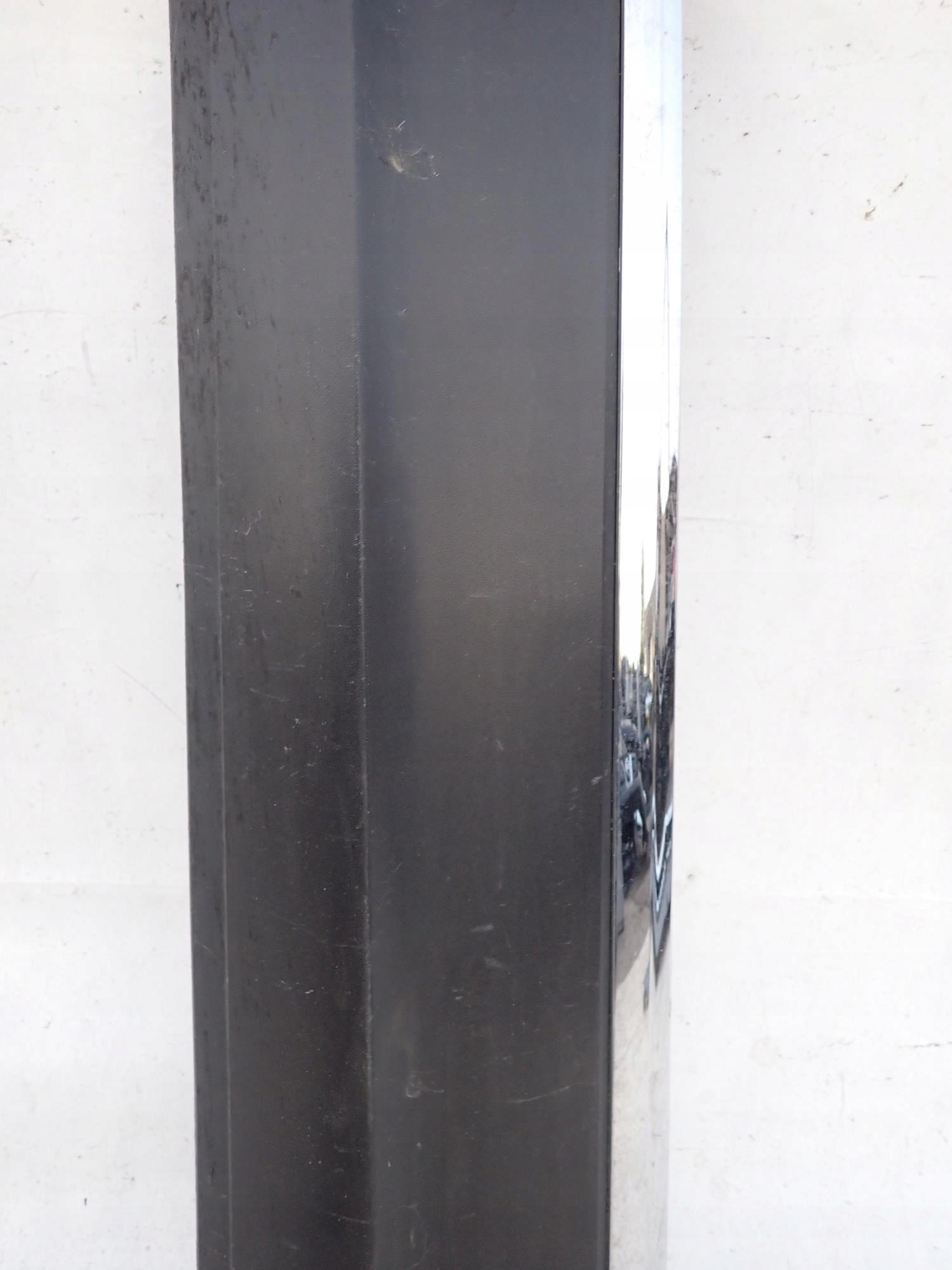 VW TIGUAN II 2 16-24 cap moulding door left front