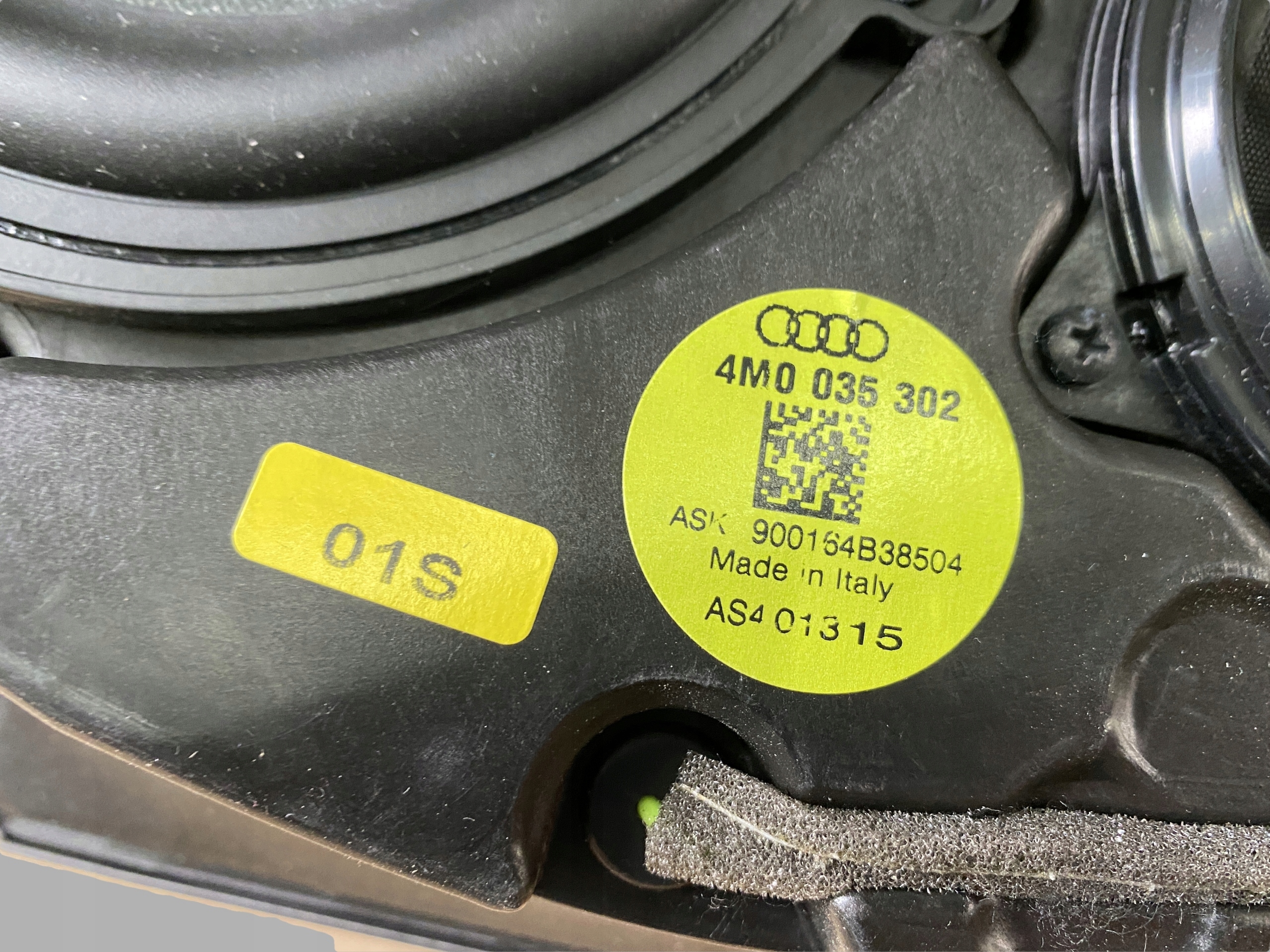 AUDI Q7 speaker right rear part bang OLUFSEN 4M0035302