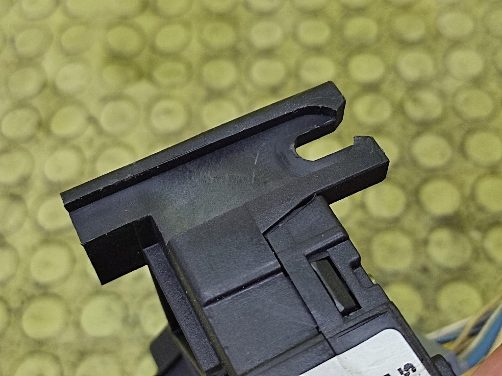 PEUGEOT 206 module compartment BSI 9646777380