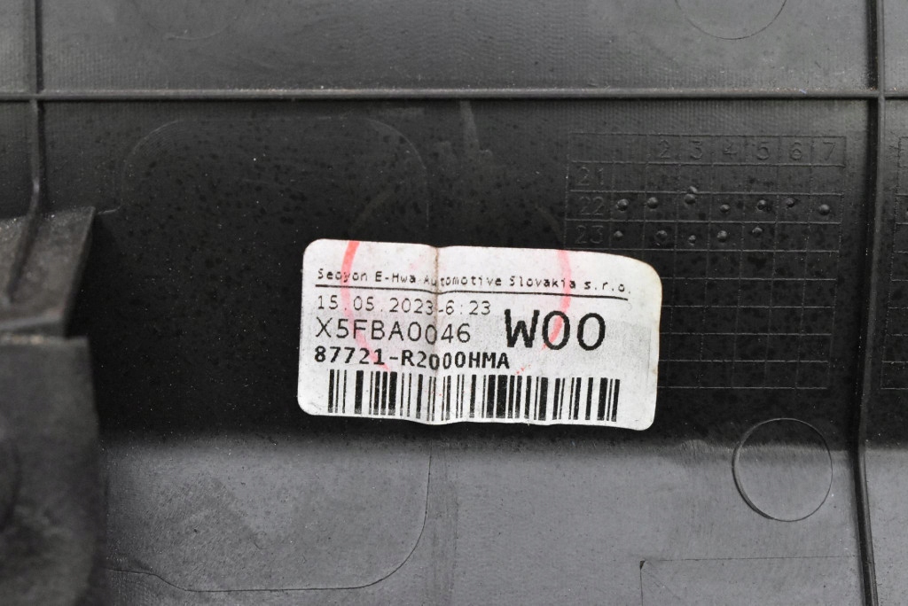 moulding door left front 87721-R2000HMA KIA SPORTAGE 5 V 21-25