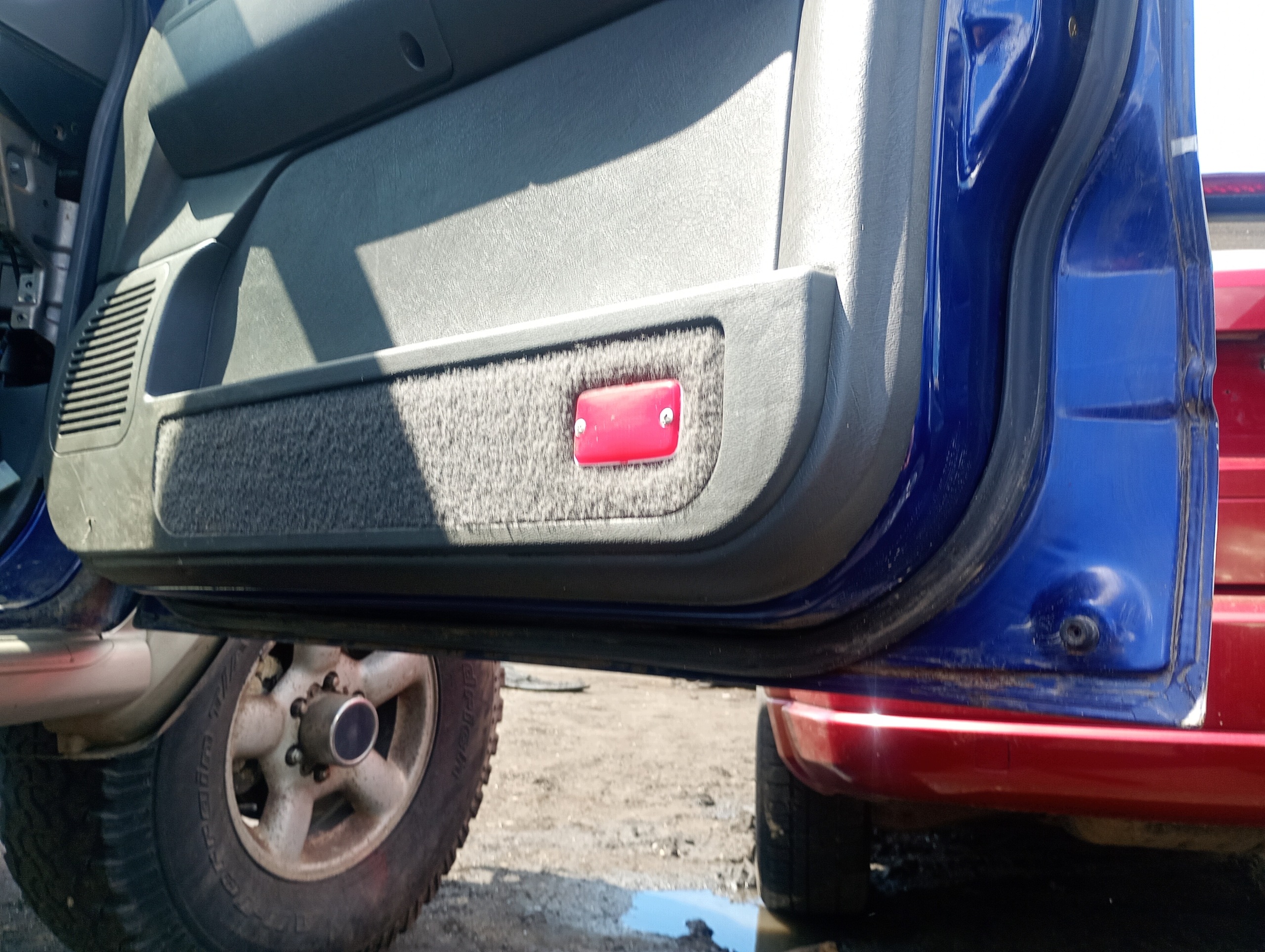 door right front front ISUZU TROOPER II 2 92-02 kod lakieru 733/113