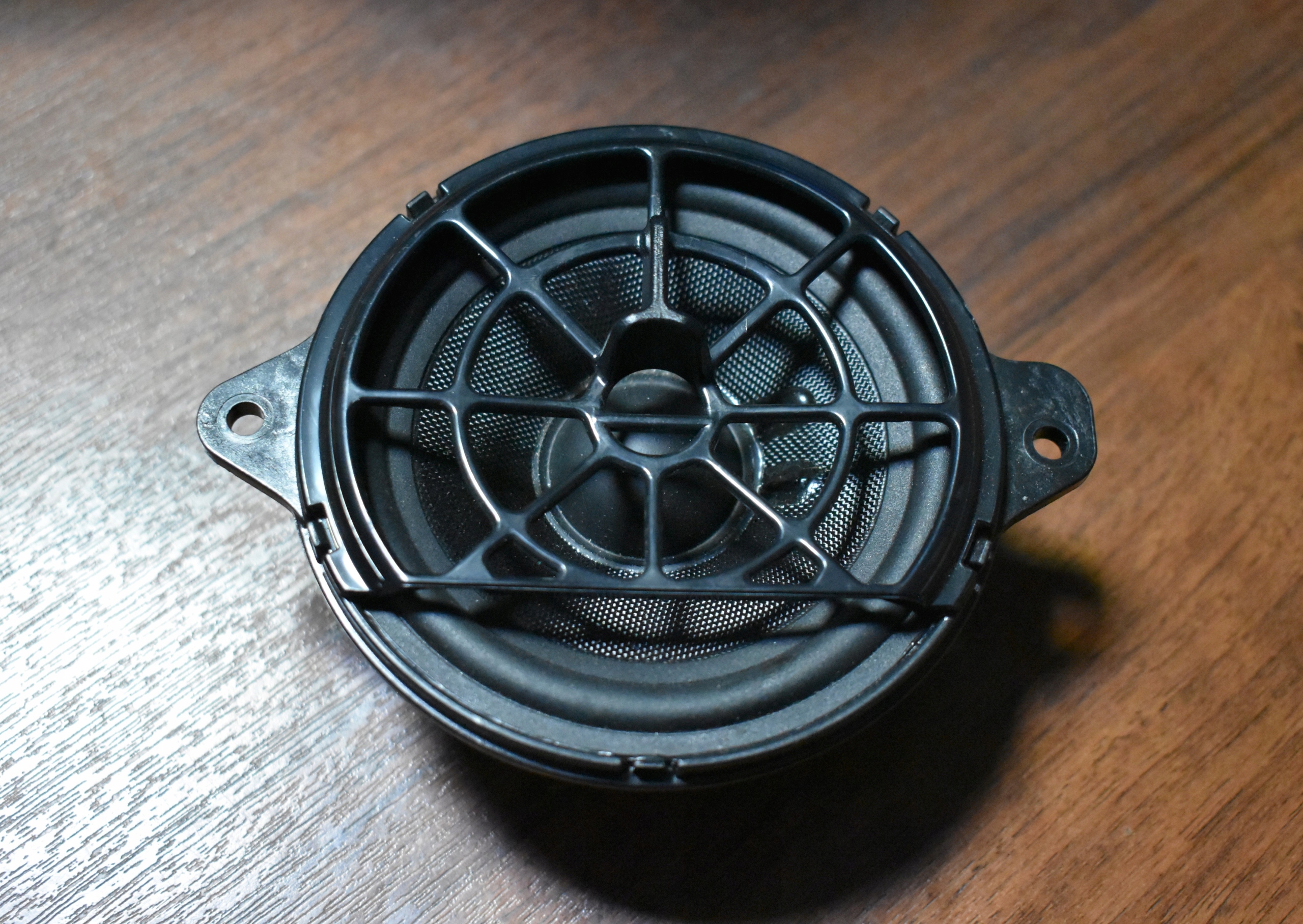 IDEALNY speaker bang OLUFSEN AUDI Q7 Q8 1