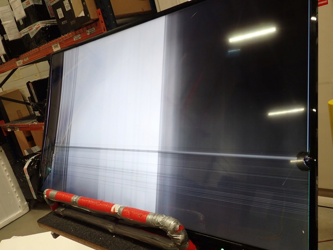 TOSHIBA 55LA2063DG UHD AndroidTV- uszkodzony Rozdzielczość ekranu (px) 3840 x 2160