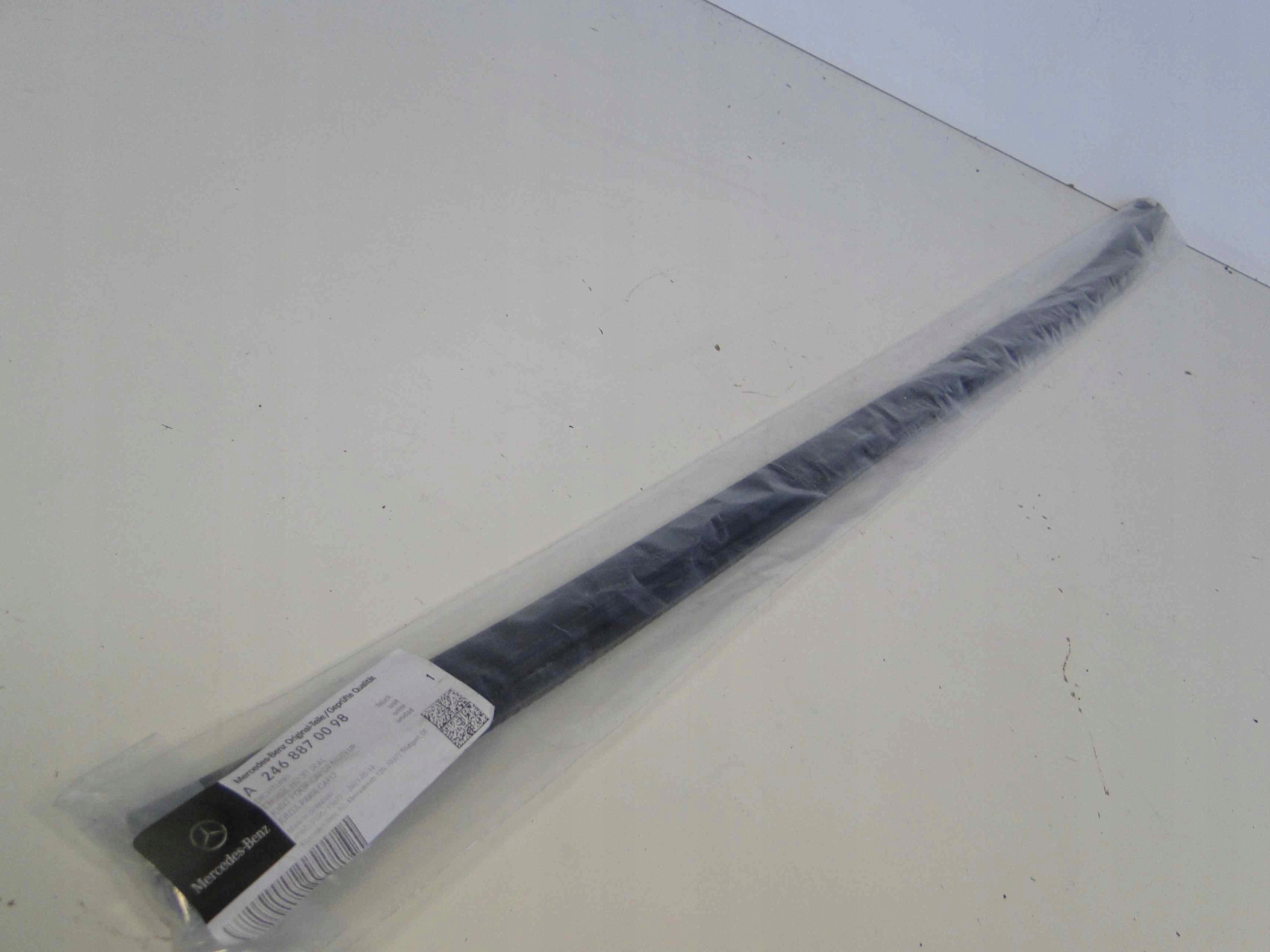 MERCEDES A KLASA W176 176 USZCZELKA Z PRZODU MASKI Typ samochodu Samochody osobowe