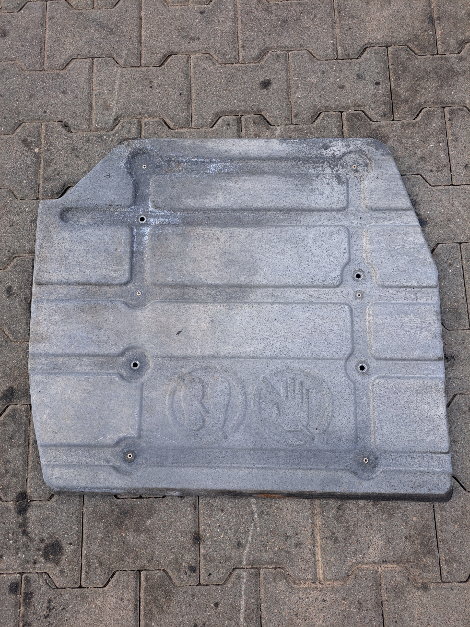 OSŁONA BLACHA KATALIZATORA RENAULT GAMA T C K RANGE VOLVO FH 4 FM 4 FMX