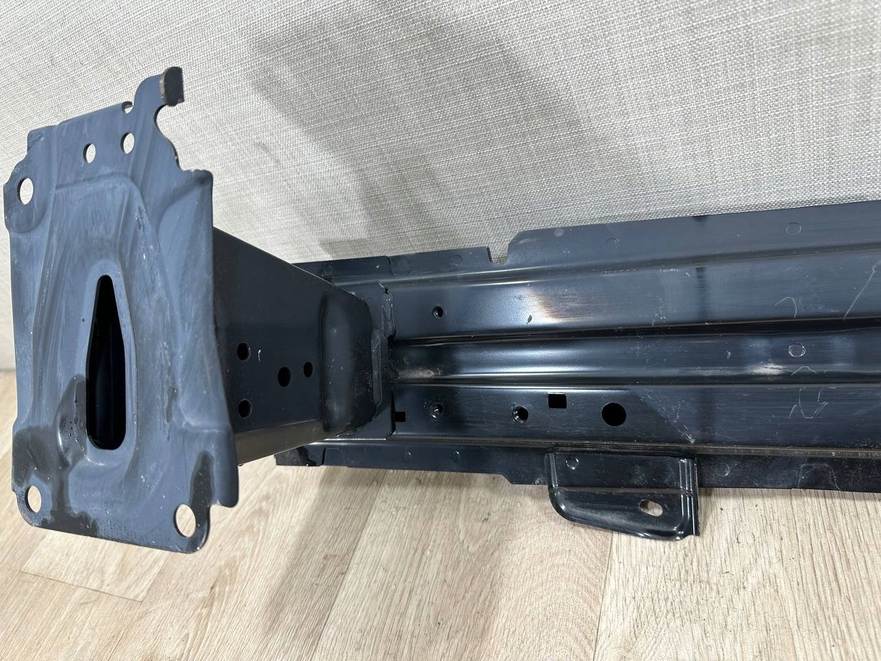 MITSUBISHI ECLIPSE CROSS 2018-2021 tension belt bumper support front 6400H351