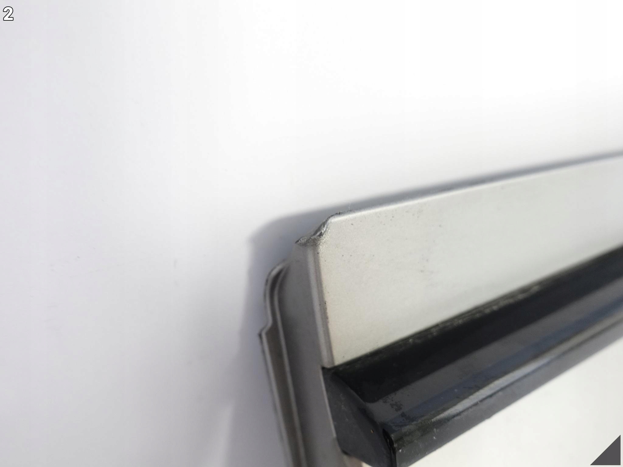 GENESIS GV60 21- moulding for door left rear part