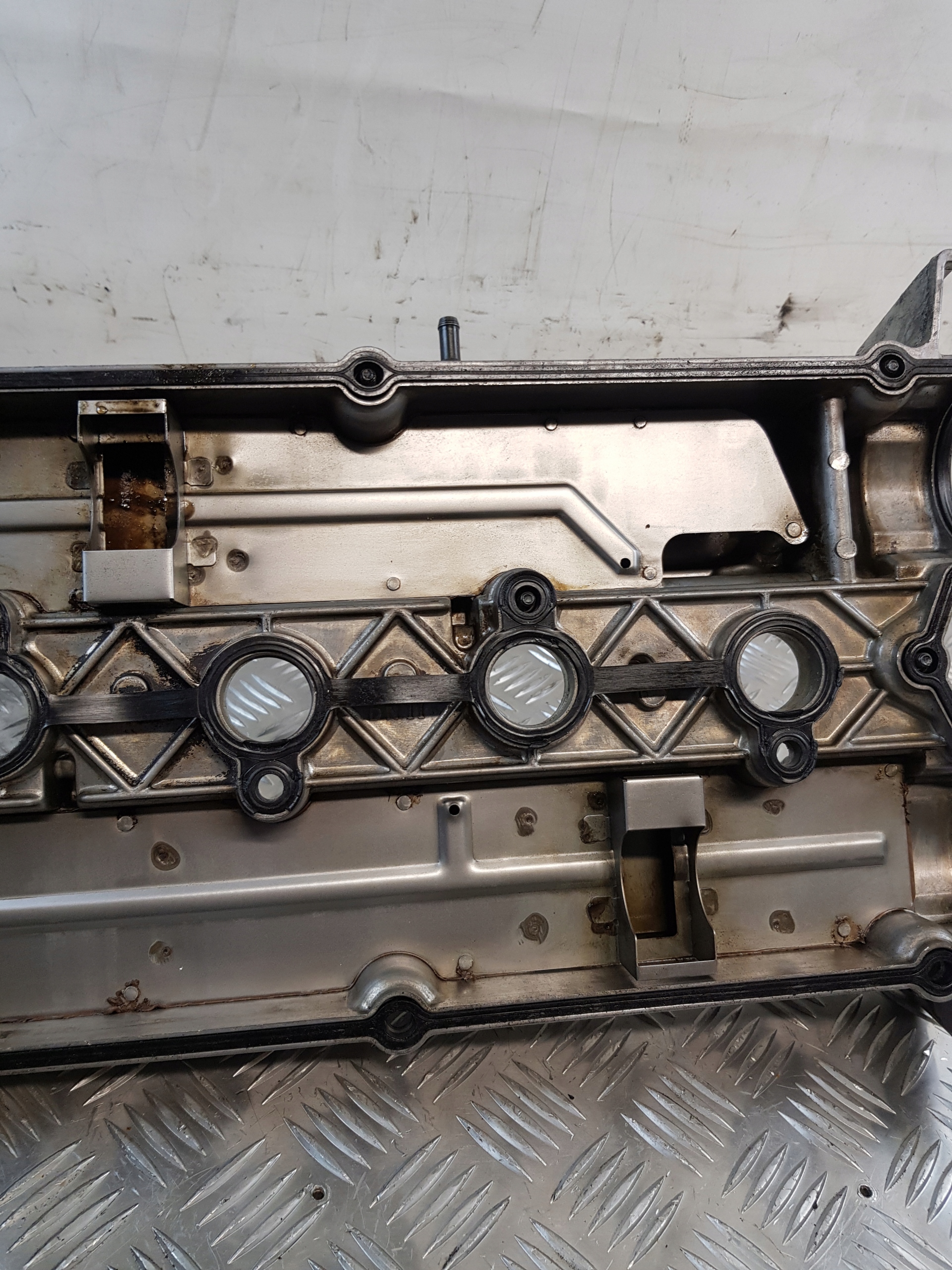 Abdeckung der Ventile HYUNDAI SONATA IV LIFT 2.0B 04R