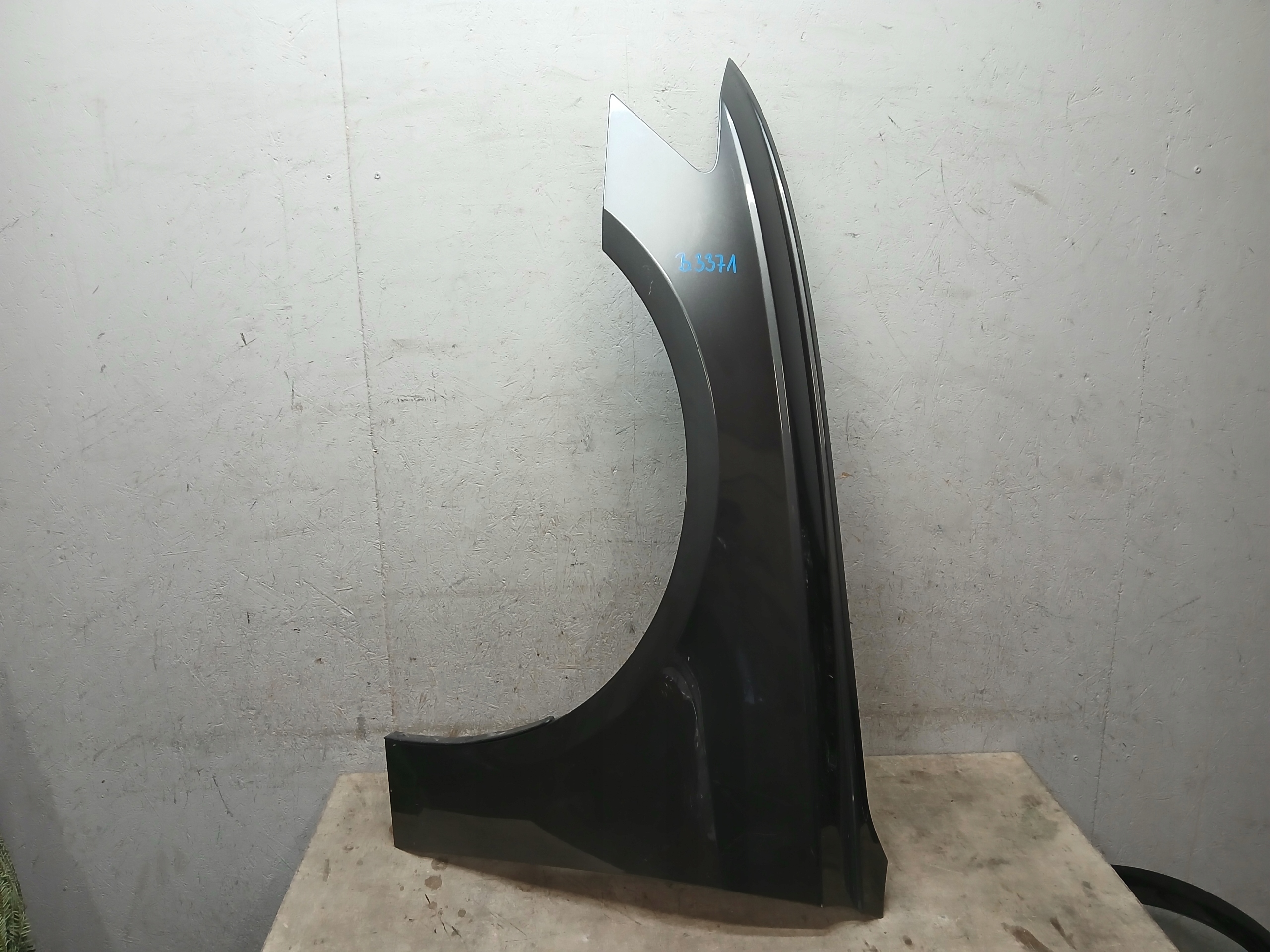 fender front left AUDI A6 C8 4K
