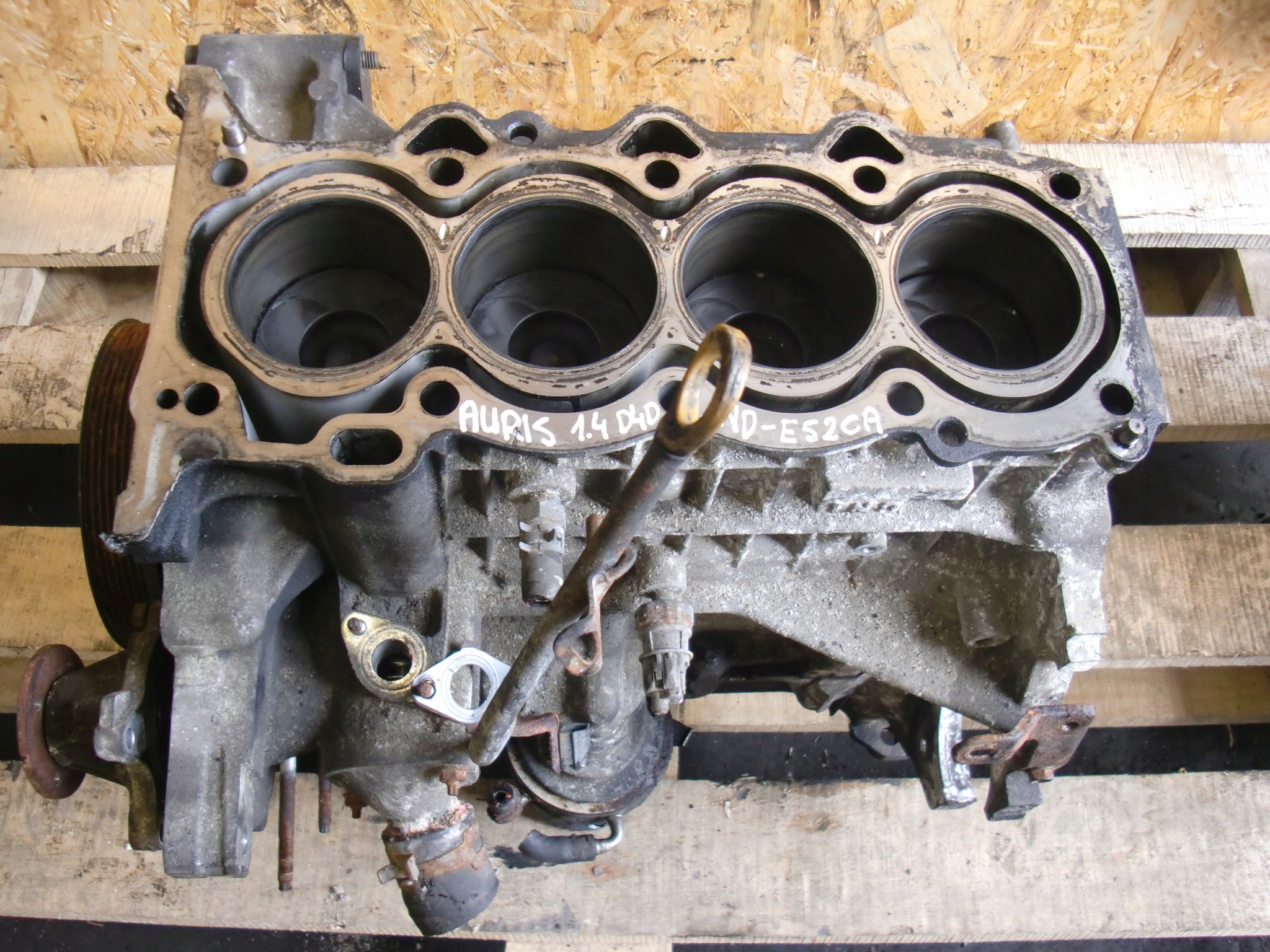 TOYOTA AURIS 1.4 D4D 1ND-E52CA BLOK DÓŁ SILNIKA TŁOKI WAŁ