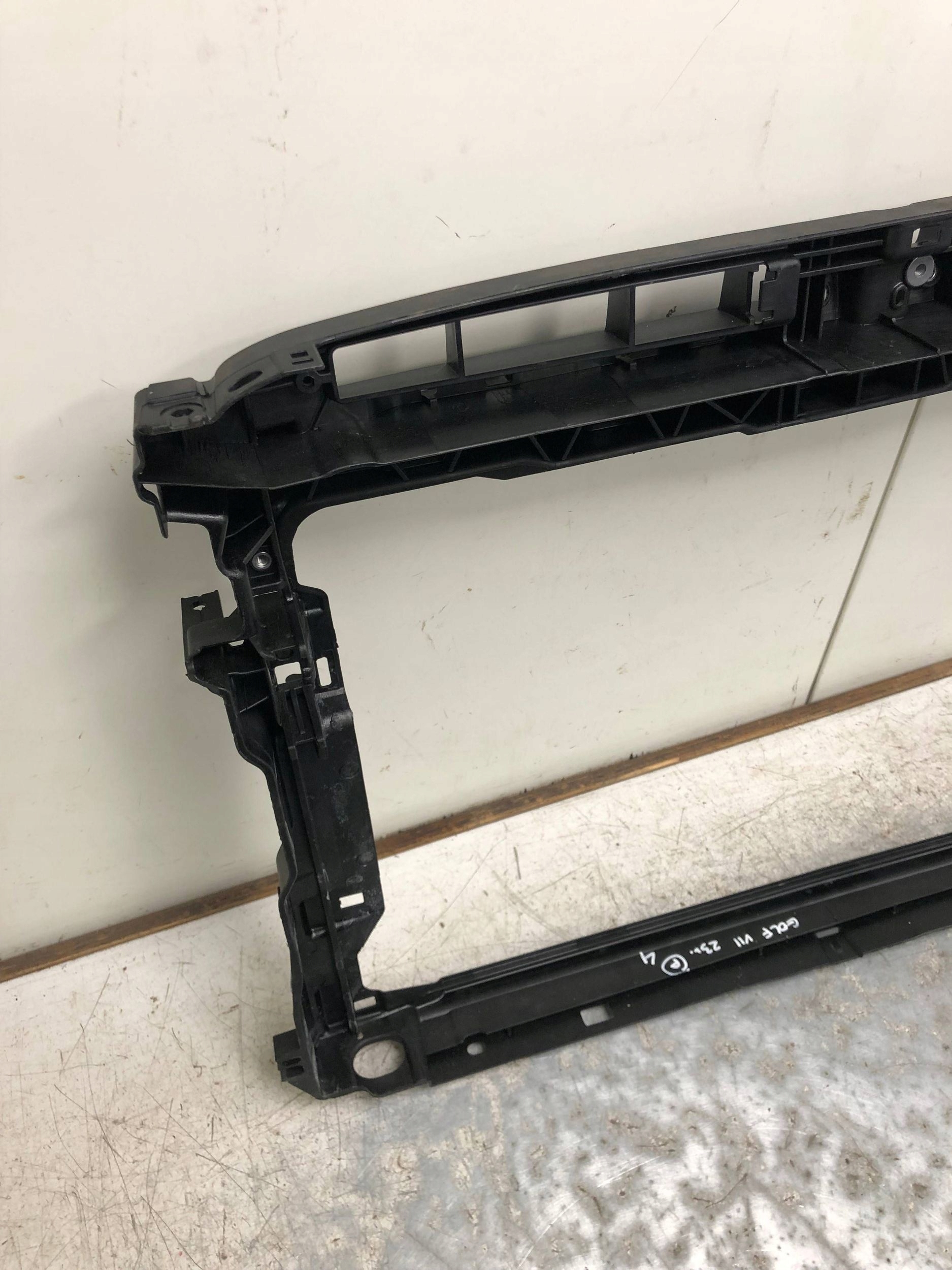 support panel for radiators pillar VW GOLF VII 5G0805594AC