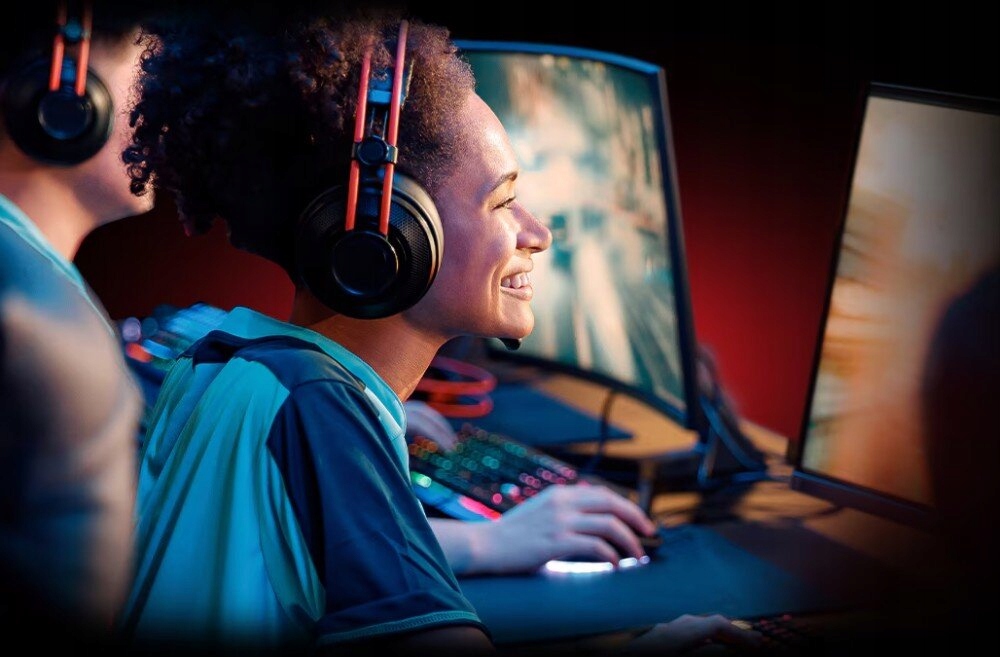 Karta graficzna GIGABYTE Radeon RX 9070 XT Gaming OC 16GB Złącza karty HDMI DisplayPort