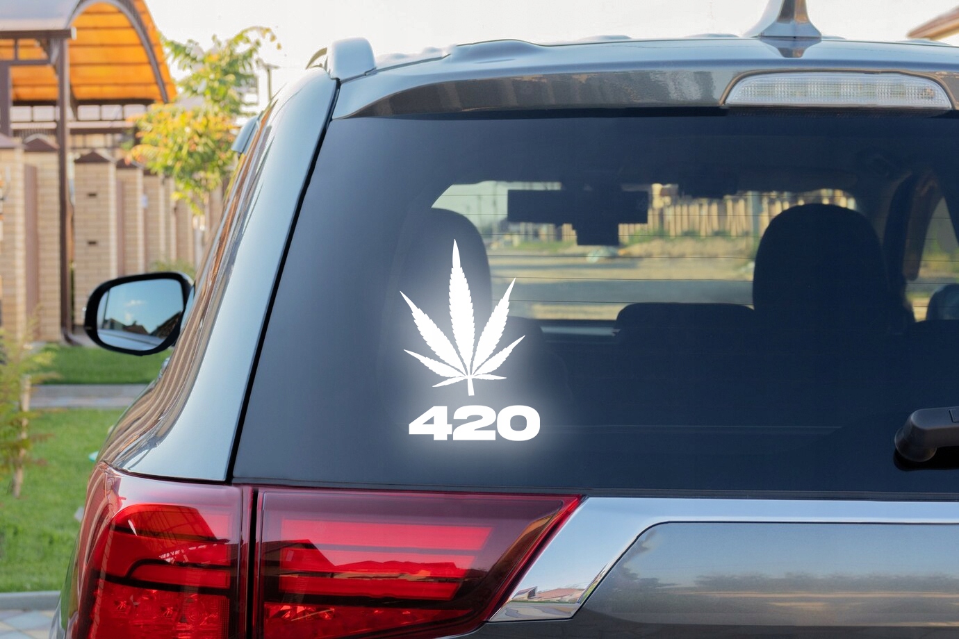 LIŚĆ KONOPNY MARIHUANA - Naklejka na samochód na auto - ODBLASKOWA Producent Inny