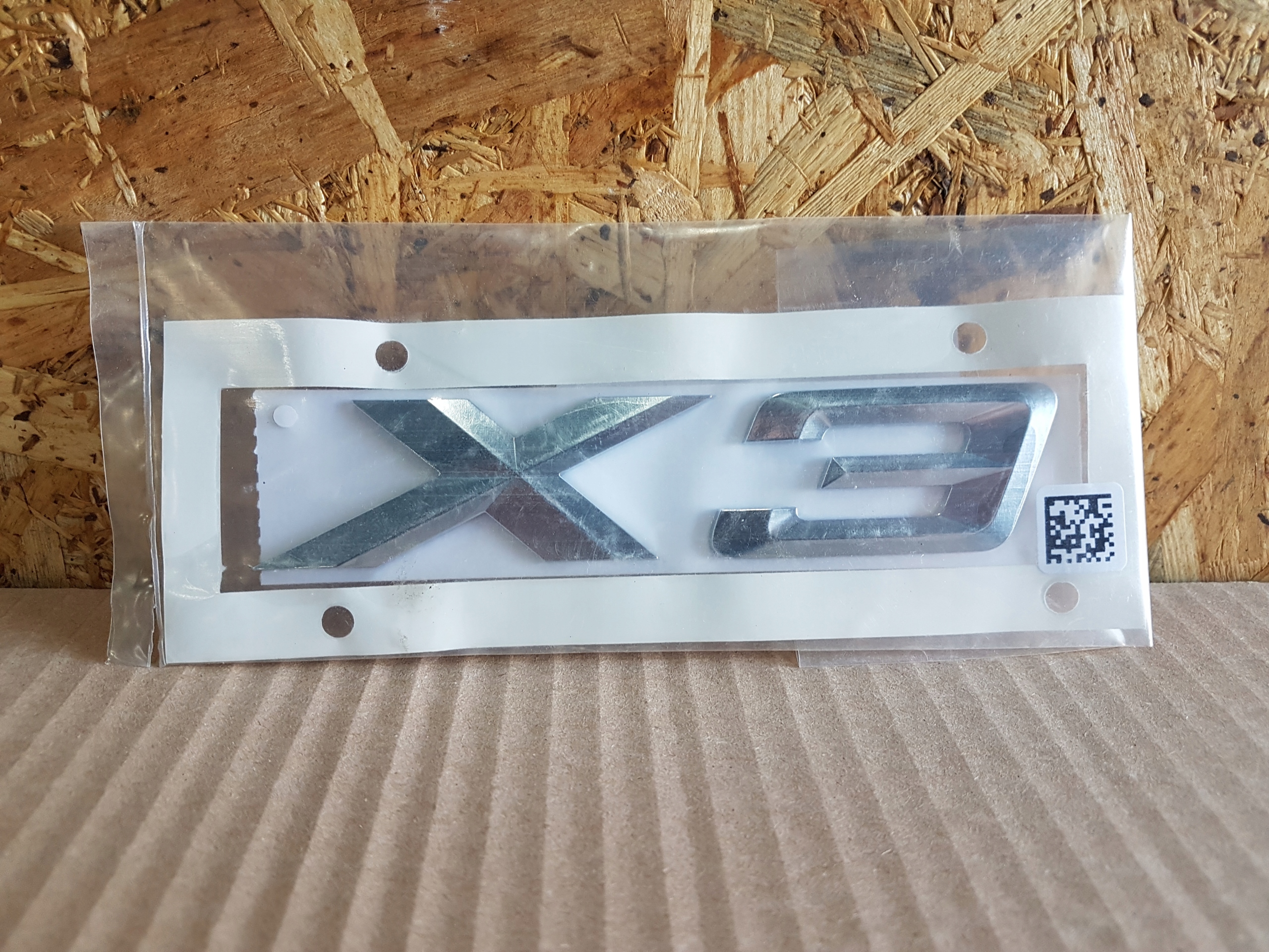 EMBLEMAT KLAPY BAGAŻNIKA BMW X3 G01 NOWY ORYGINAŁ!