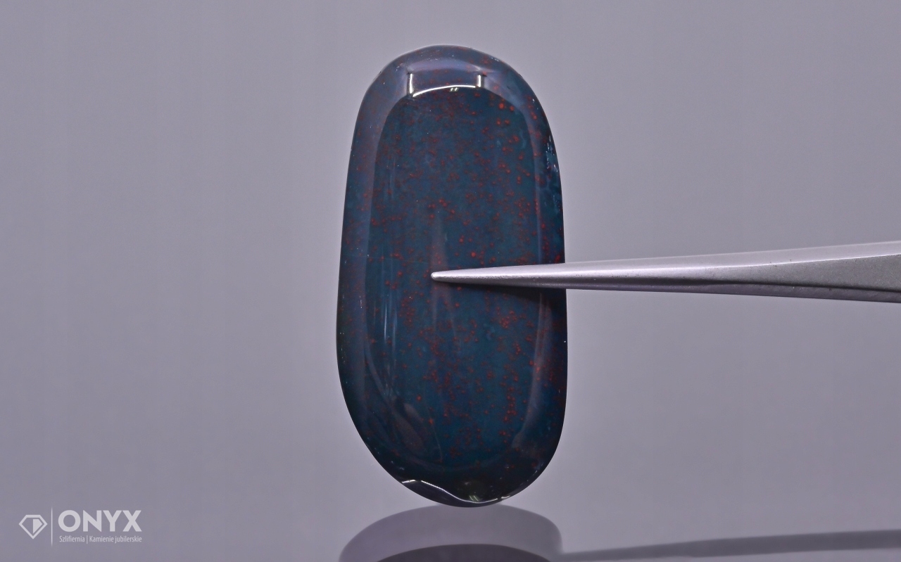 Heliotrop kabošon nepravidelný 32x16 mm