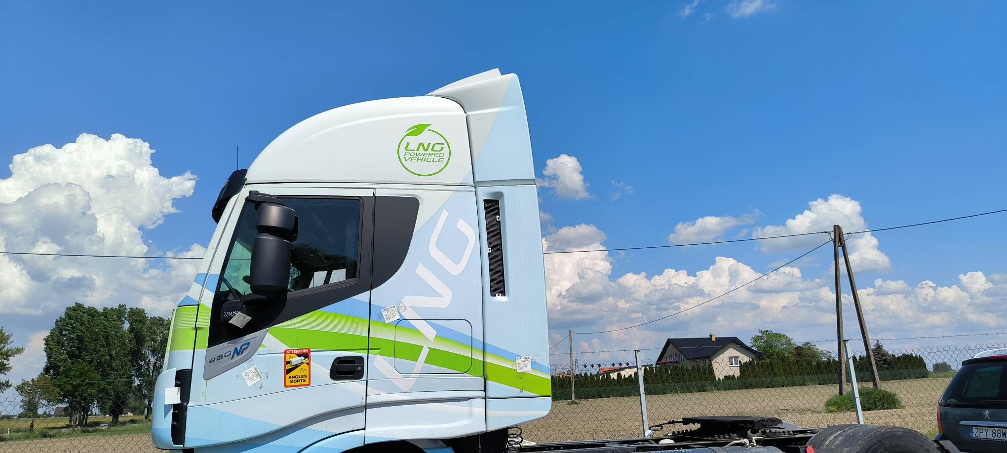 Frontverkleidung SPOILER links IVECO STRALIS AS440ST/P LNG