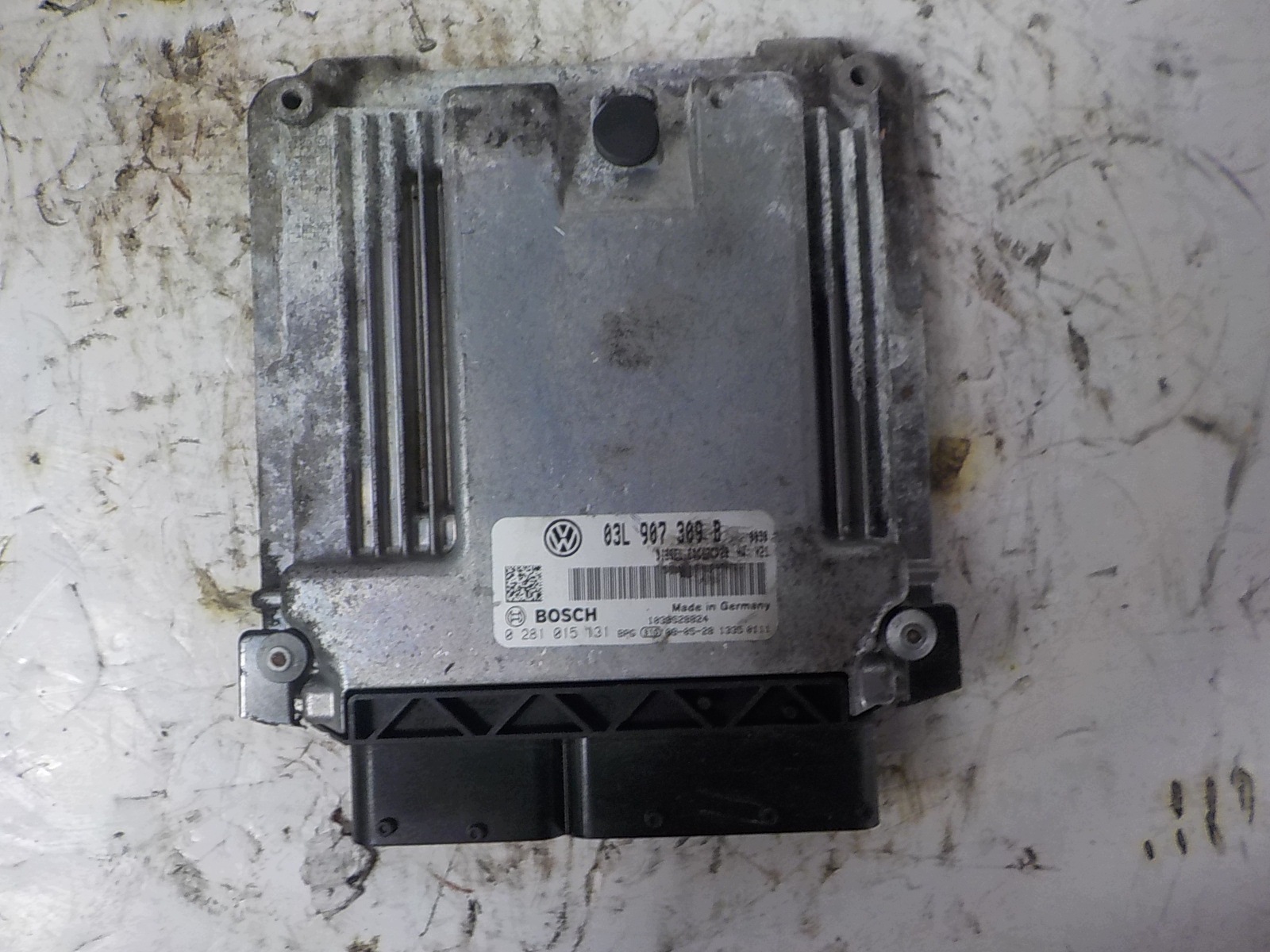 VW PASSAT B6 Computer Bedienteil 03L907309B 0281015131