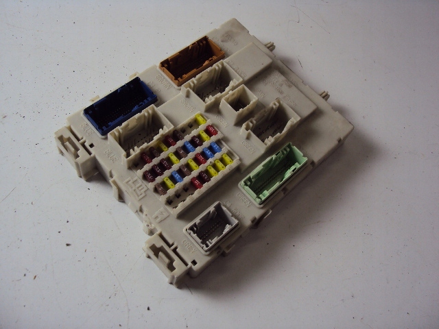 МОДУЛЬ КОРОБКА BSI FORD KUGA Mk2 1.5