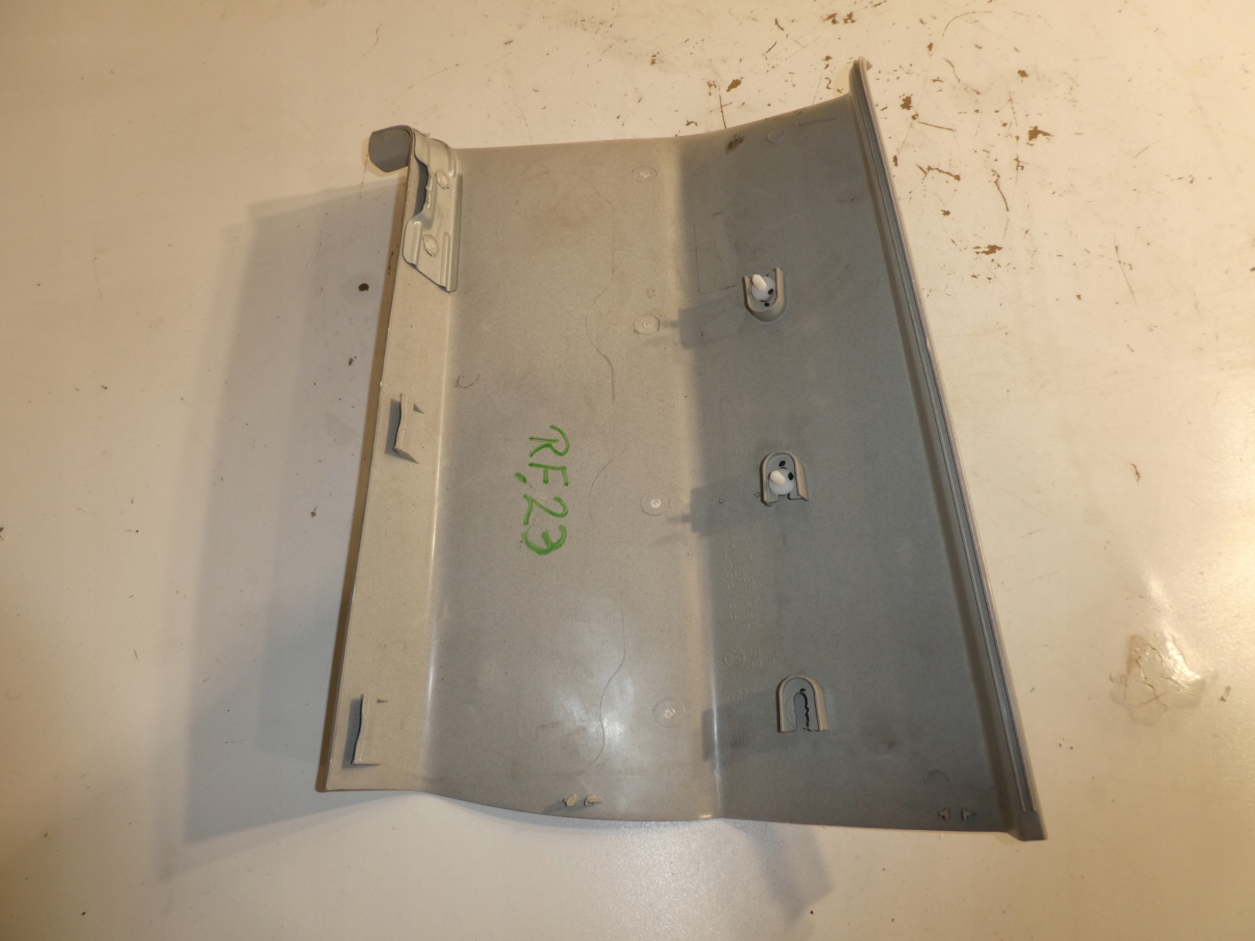 side pillar left rear part VW T5 MULTIVAN 7H5867245B