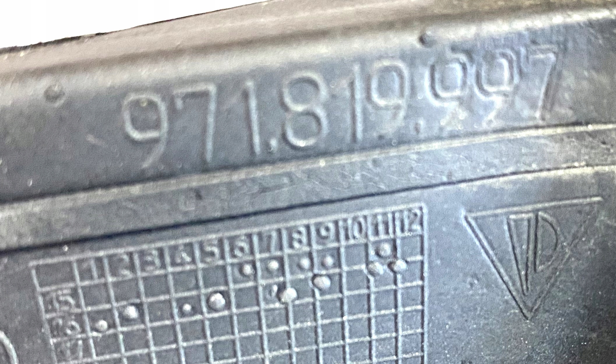 gasket panelu bocznego covers PORSCHE PANAMERA 971 OE