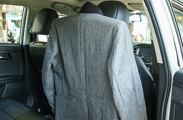 WIESZAK SAMOCHODOWY NA UBRANIA DO SAMOCHODU AUTA NA MARYNARKĘ KURTKĘ Producent Carcommerce