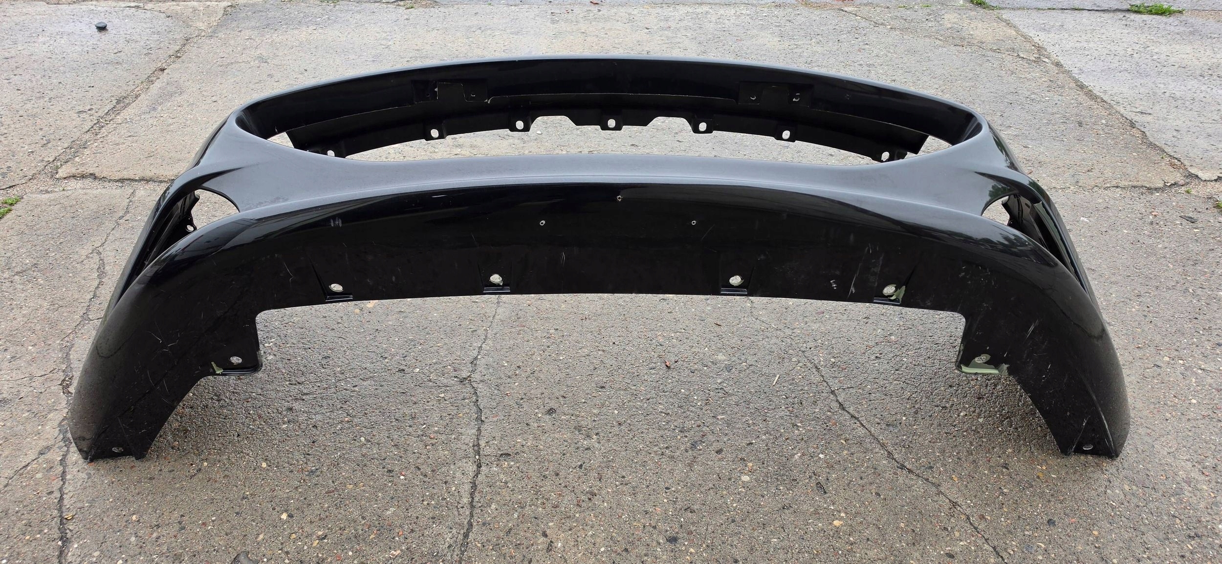 Ferrari California T lift 149M 085079800 front bumper