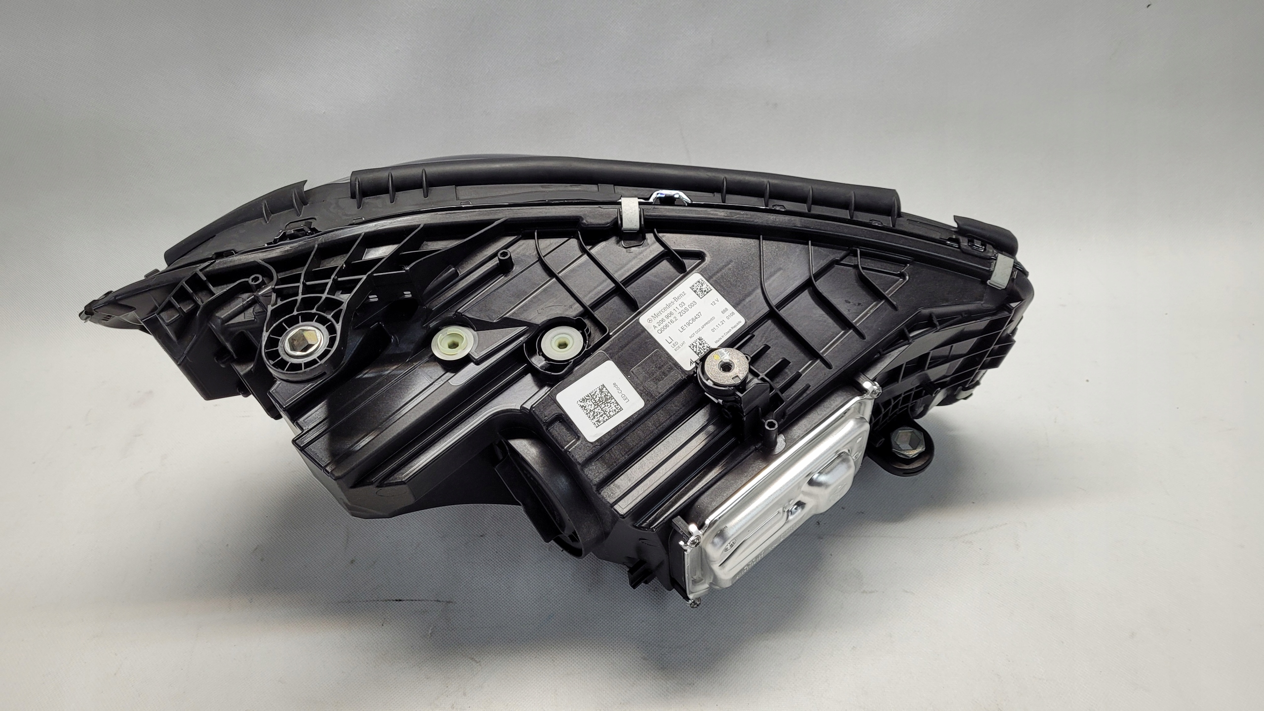 MERCEDES C-KLASA W206 LAMPA PRZÓD LEWA FULL LED H Rodzaj świateł mijania LED