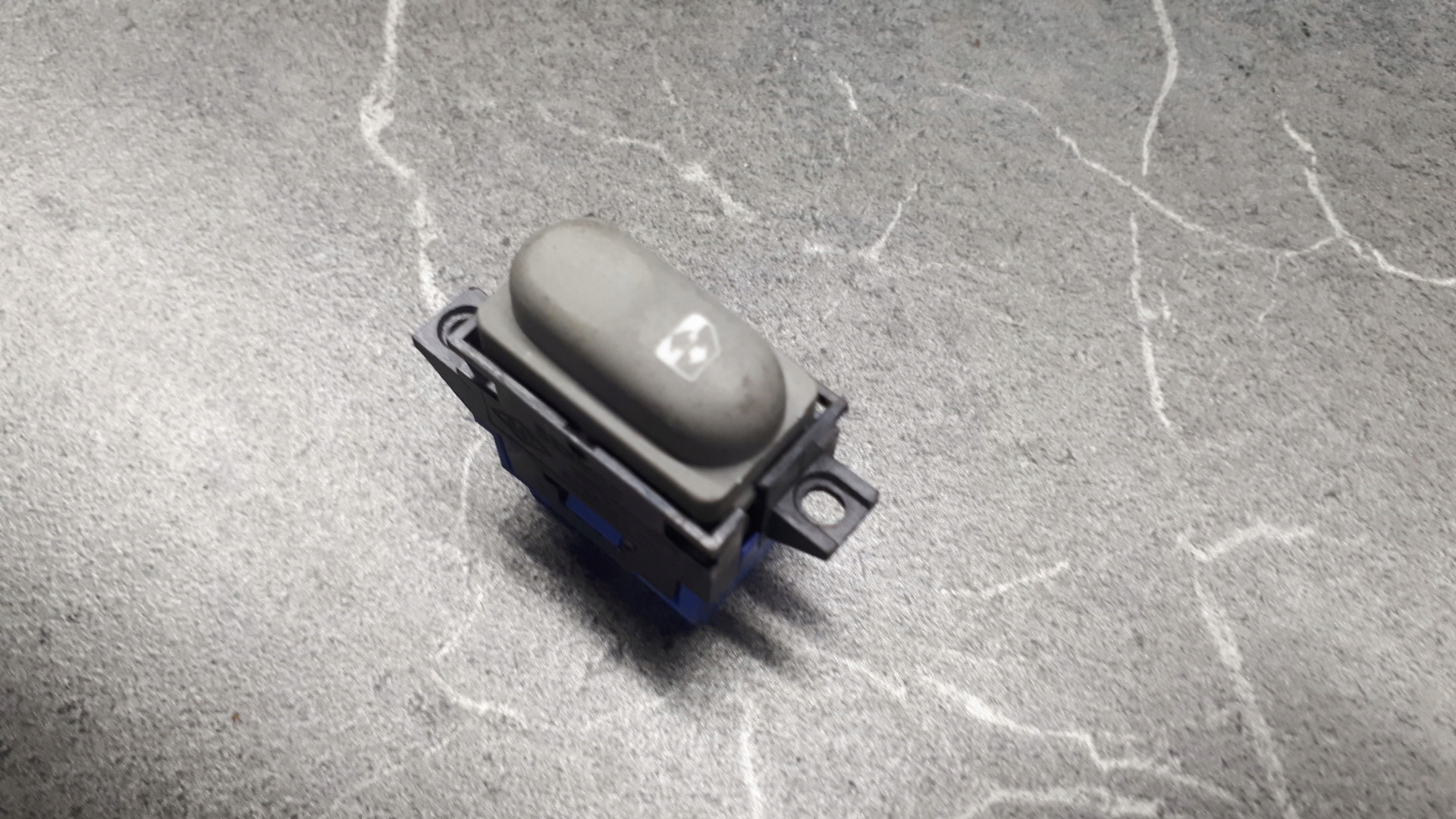 7700433116 przelacznik szyby renault scenic