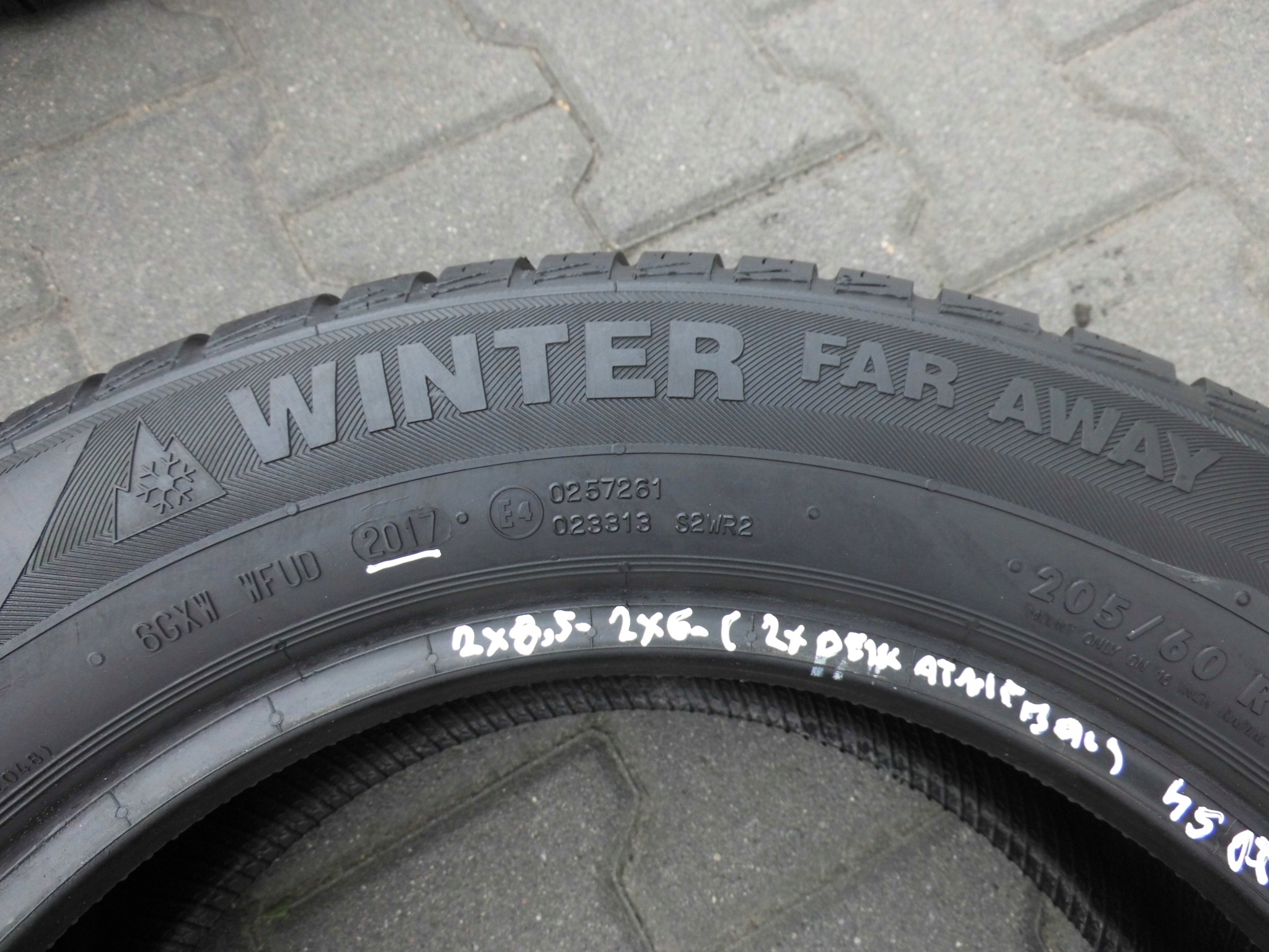 OPONY MOTRIO WINTER FAR AWAY 205/60 16'' 92H ZIMA Model inny
