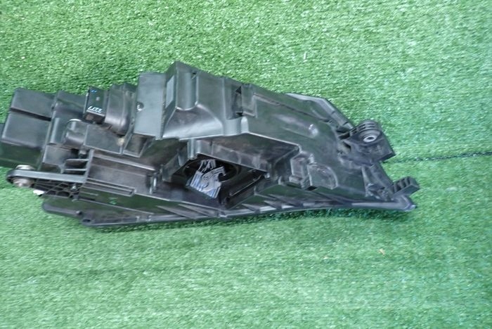 SKODA OCTAVIA III LIFT 17- reflektor left light left