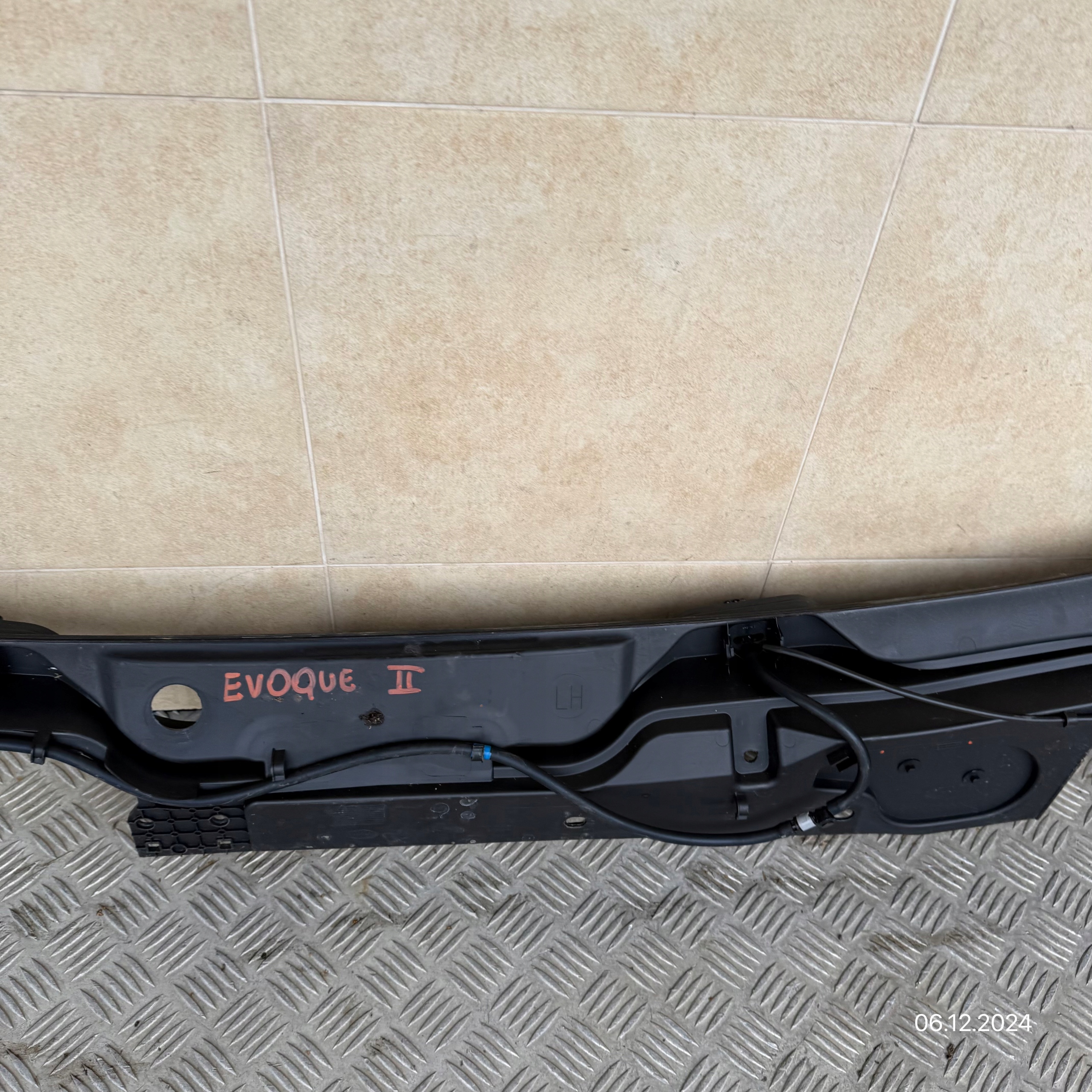 torpedo complete LAND ROVER RANGE ROVER EVOQUE II K8D2-4105-A