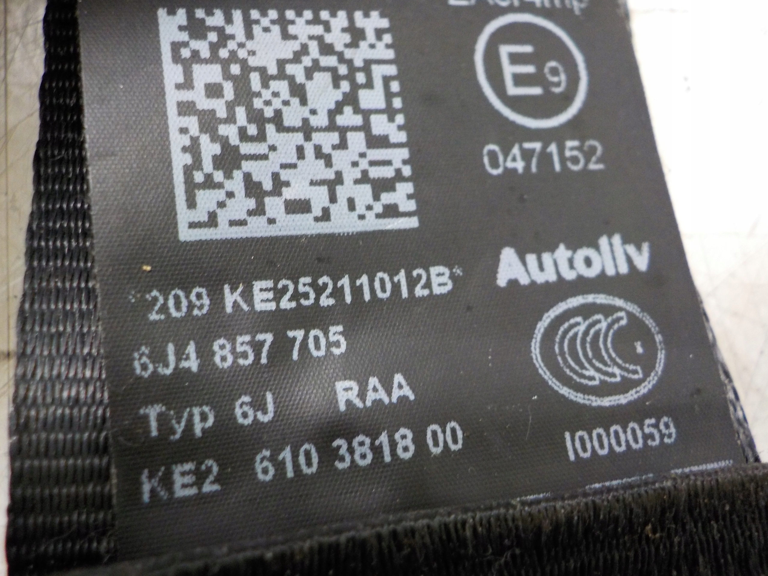 SEAT IBIZA IV Gurten Sicherheits links 6J4857705